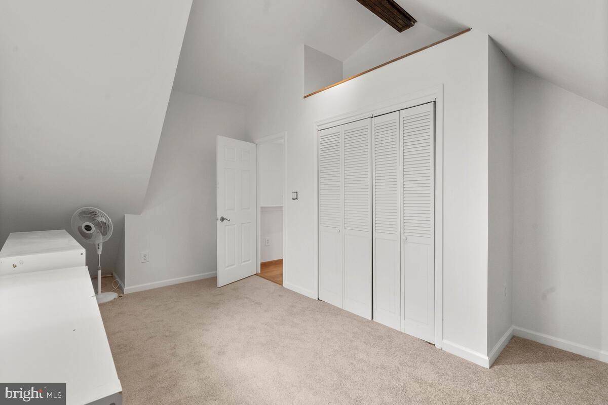 NORTH BETHESDA GROVE - Residential Lease