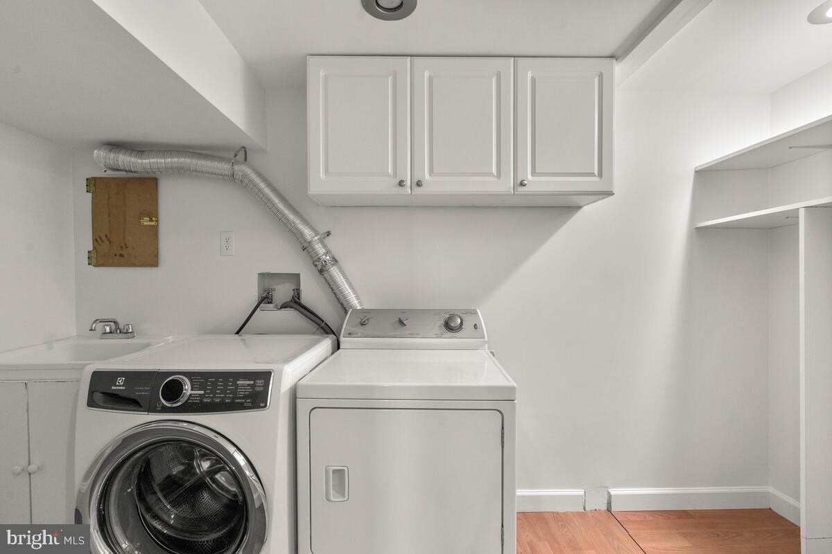 NORTH BETHESDA GROVE - Residential Lease