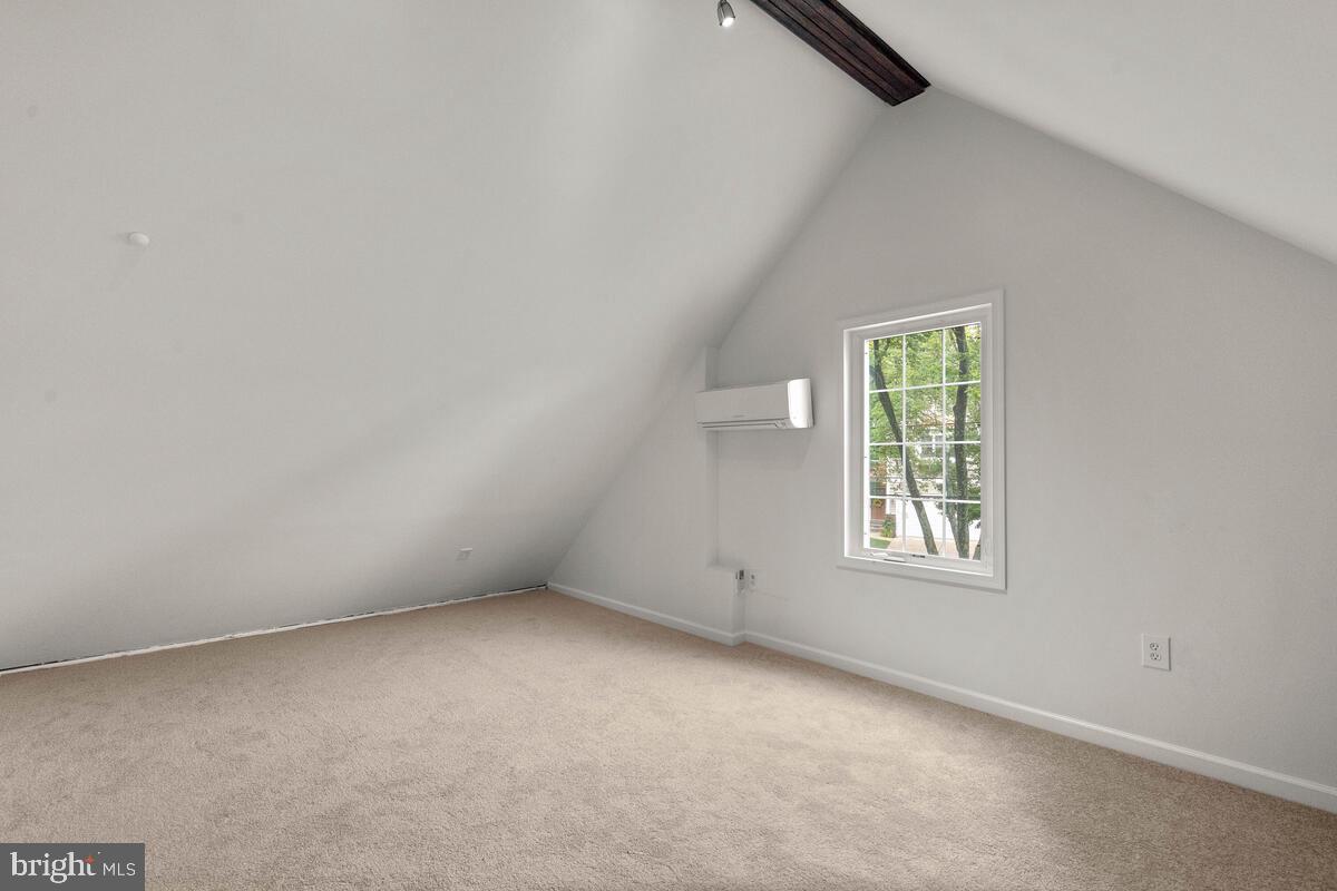 NORTH BETHESDA GROVE - Residential Lease