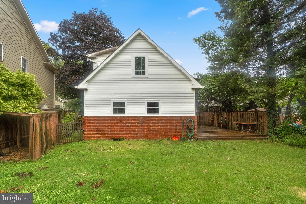 NORTH BETHESDA GROVE - Residential Lease