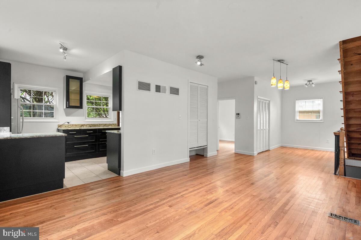 NORTH BETHESDA GROVE - Residential Lease