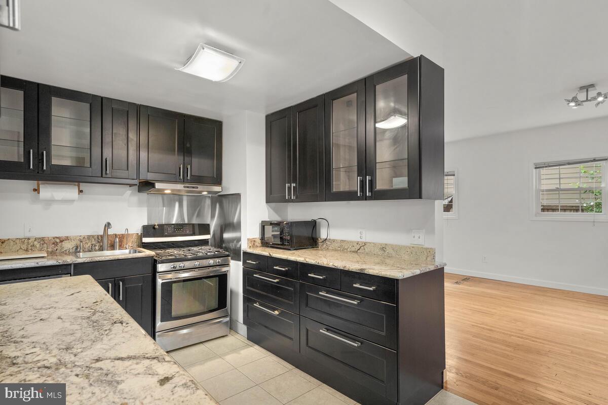 NORTH BETHESDA GROVE - Residential Lease