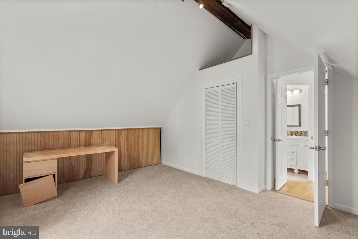 NORTH BETHESDA GROVE - Residential Lease