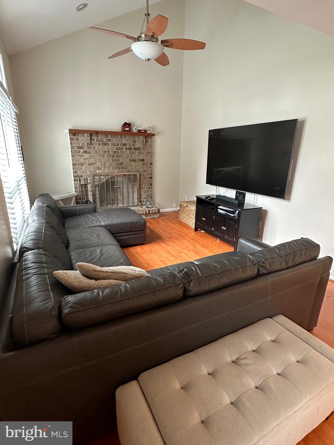 GUNNERS LAKE VILLAGE - Residential