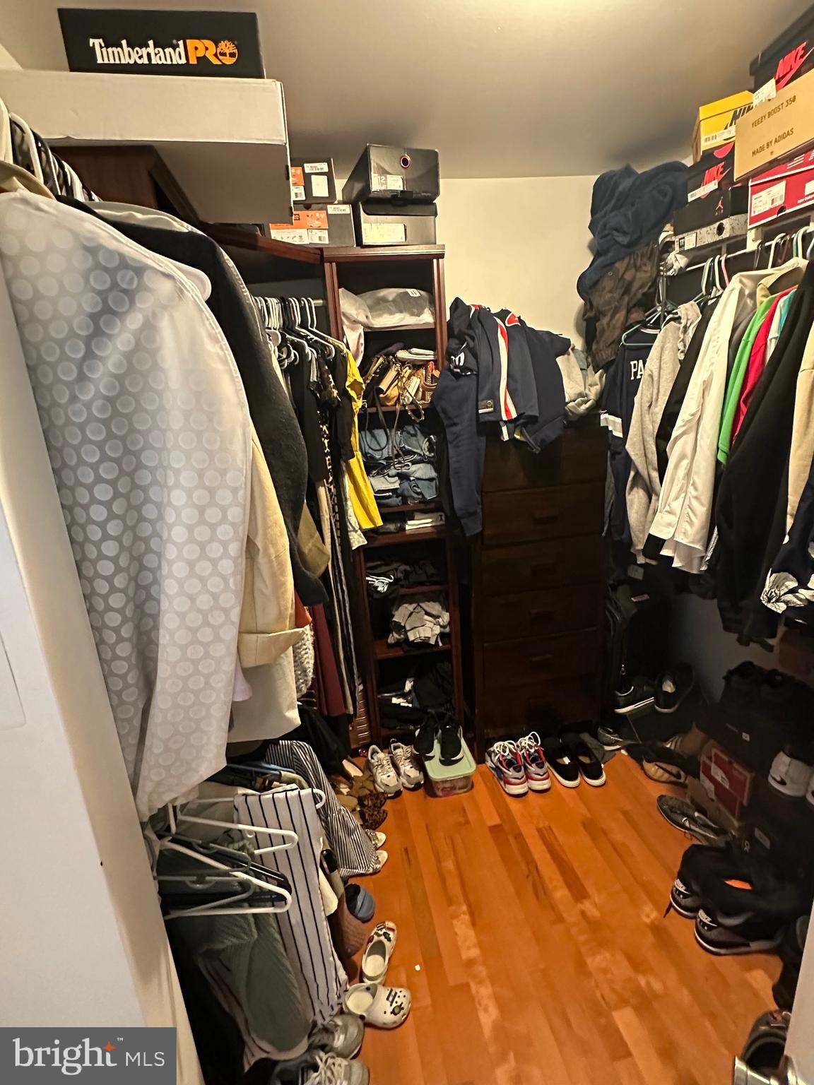 GUNNERS LAKE VILLAGE - Residential