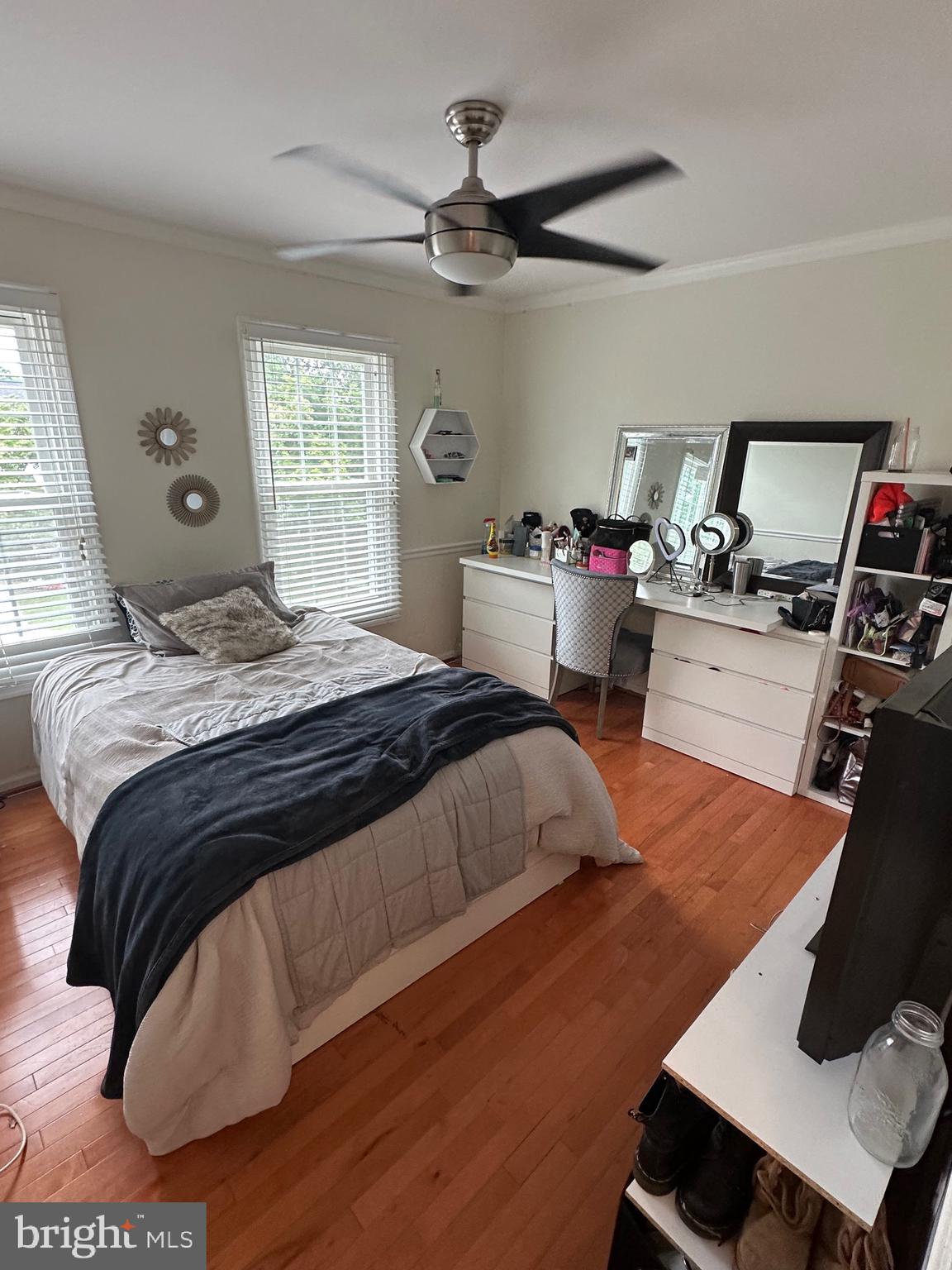 GUNNERS LAKE VILLAGE - Residential