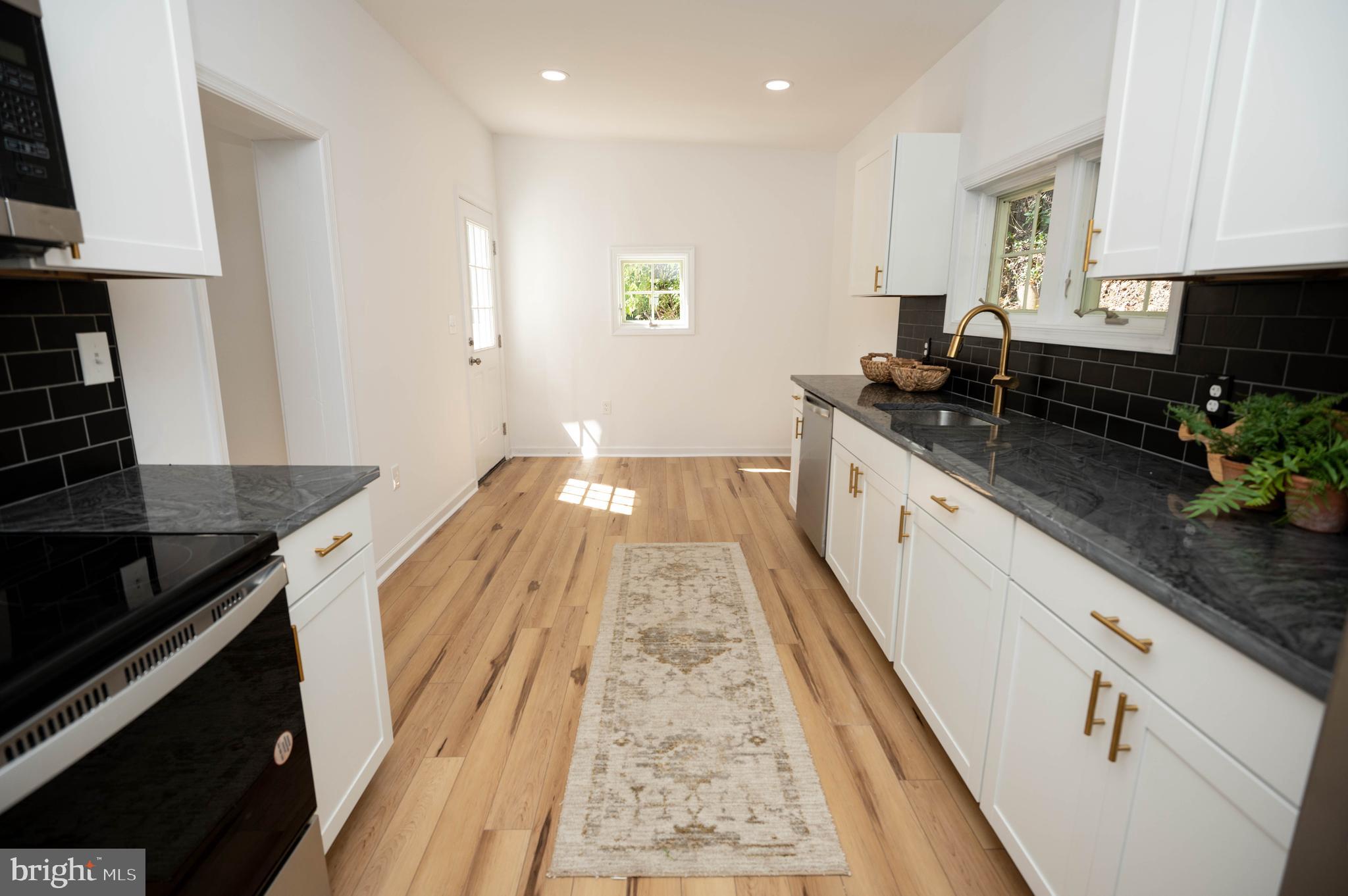 BEECHWOOD - Residential