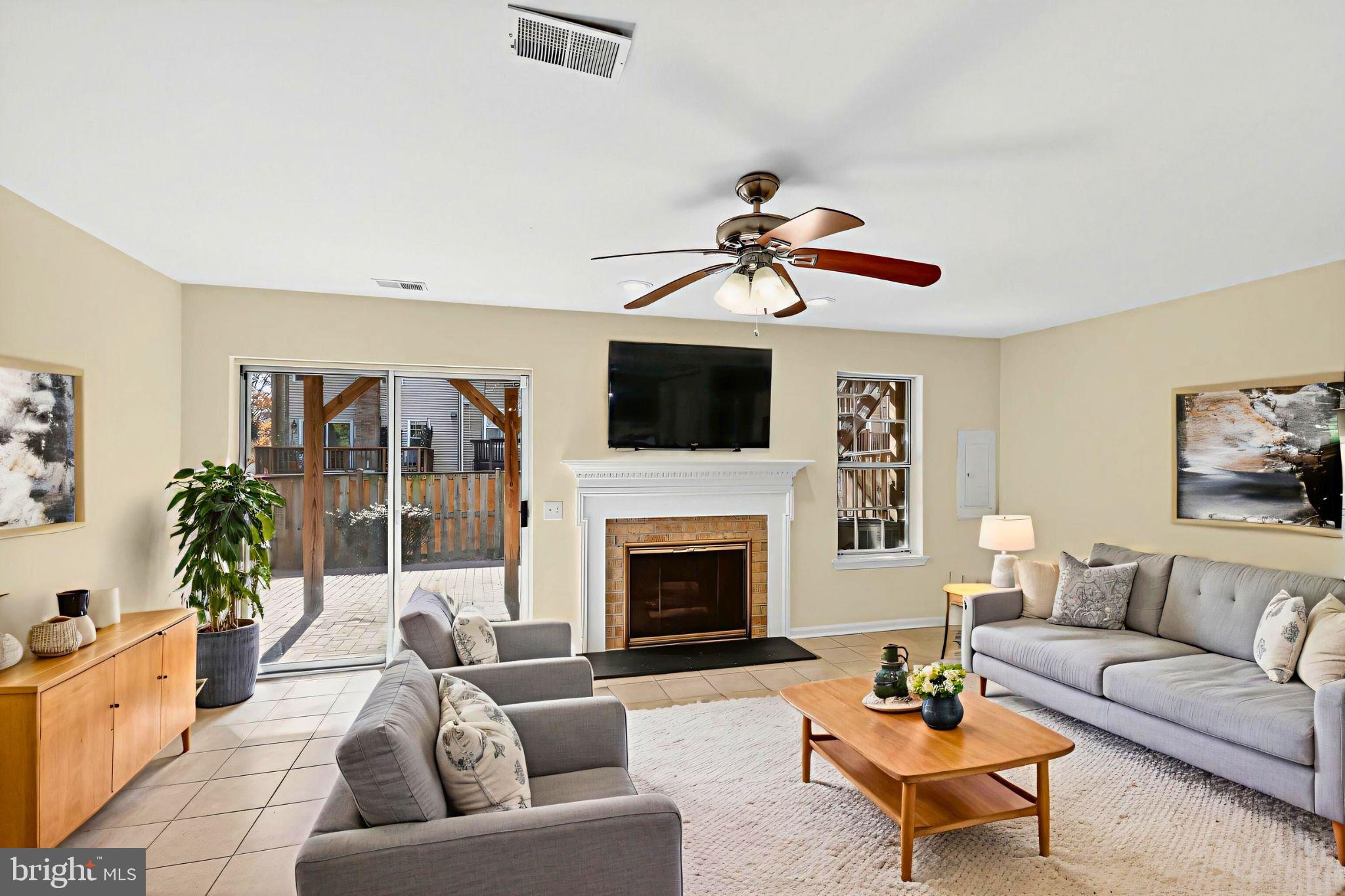 7701 SOLOMON SEAL DRIVE