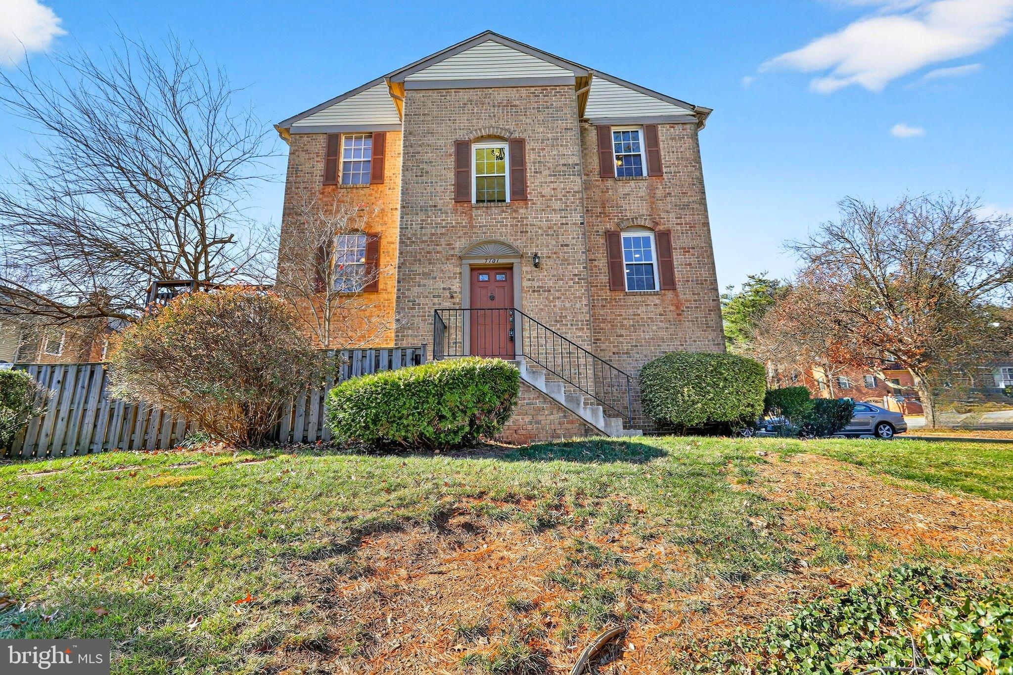 7701 SOLOMON SEAL DRIVE