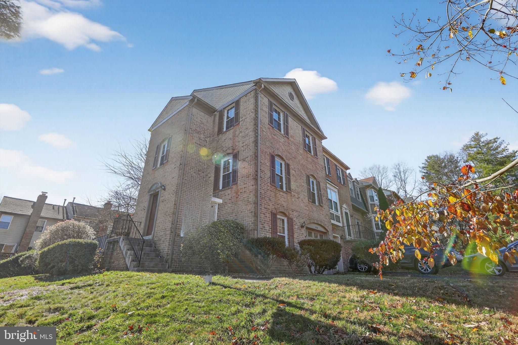 7701 SOLOMON SEAL DRIVE