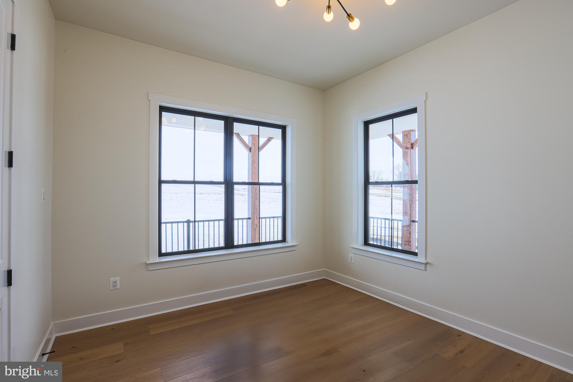 ALISON'S RIDGE - Residential