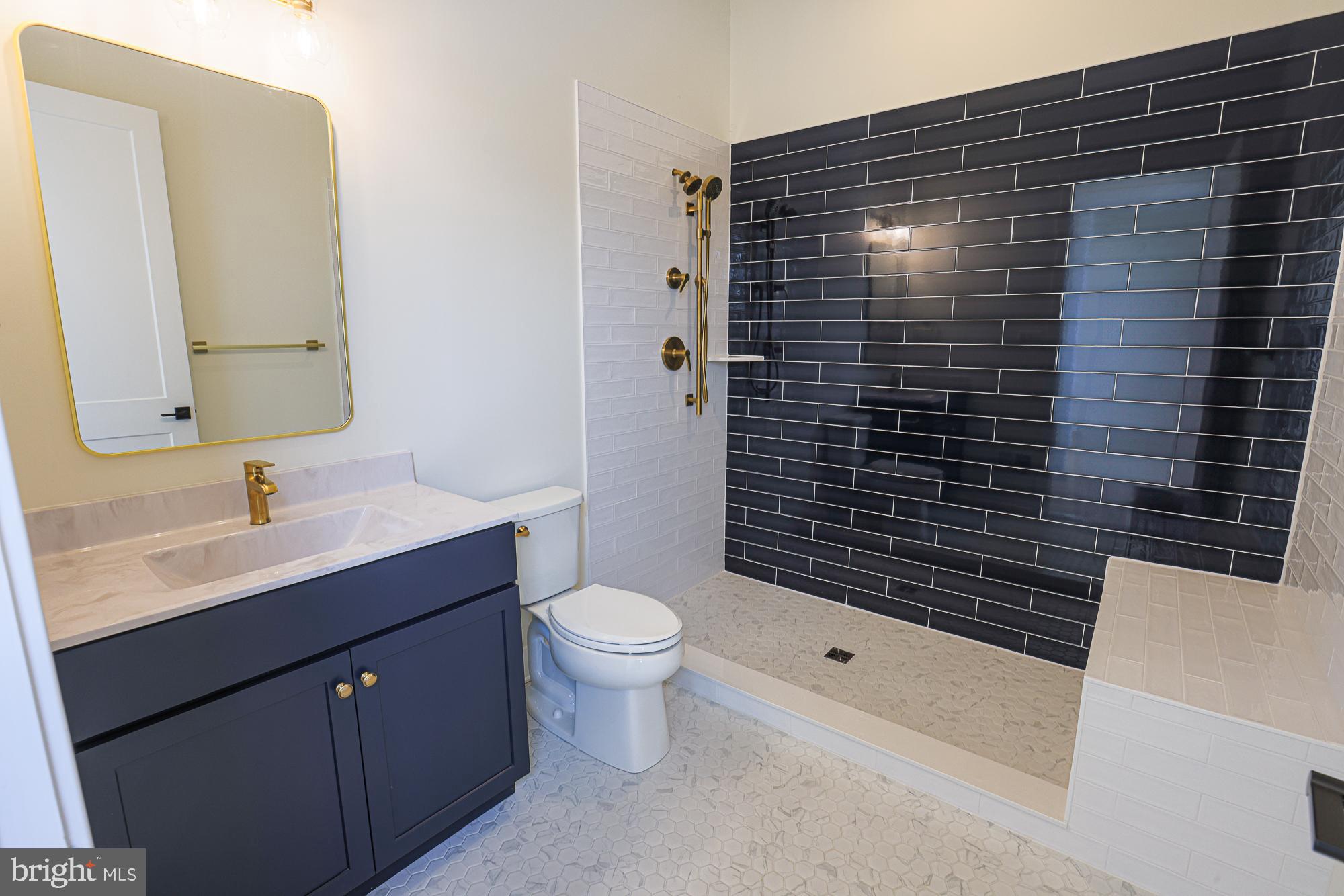 ALISON'S RIDGE - Residential