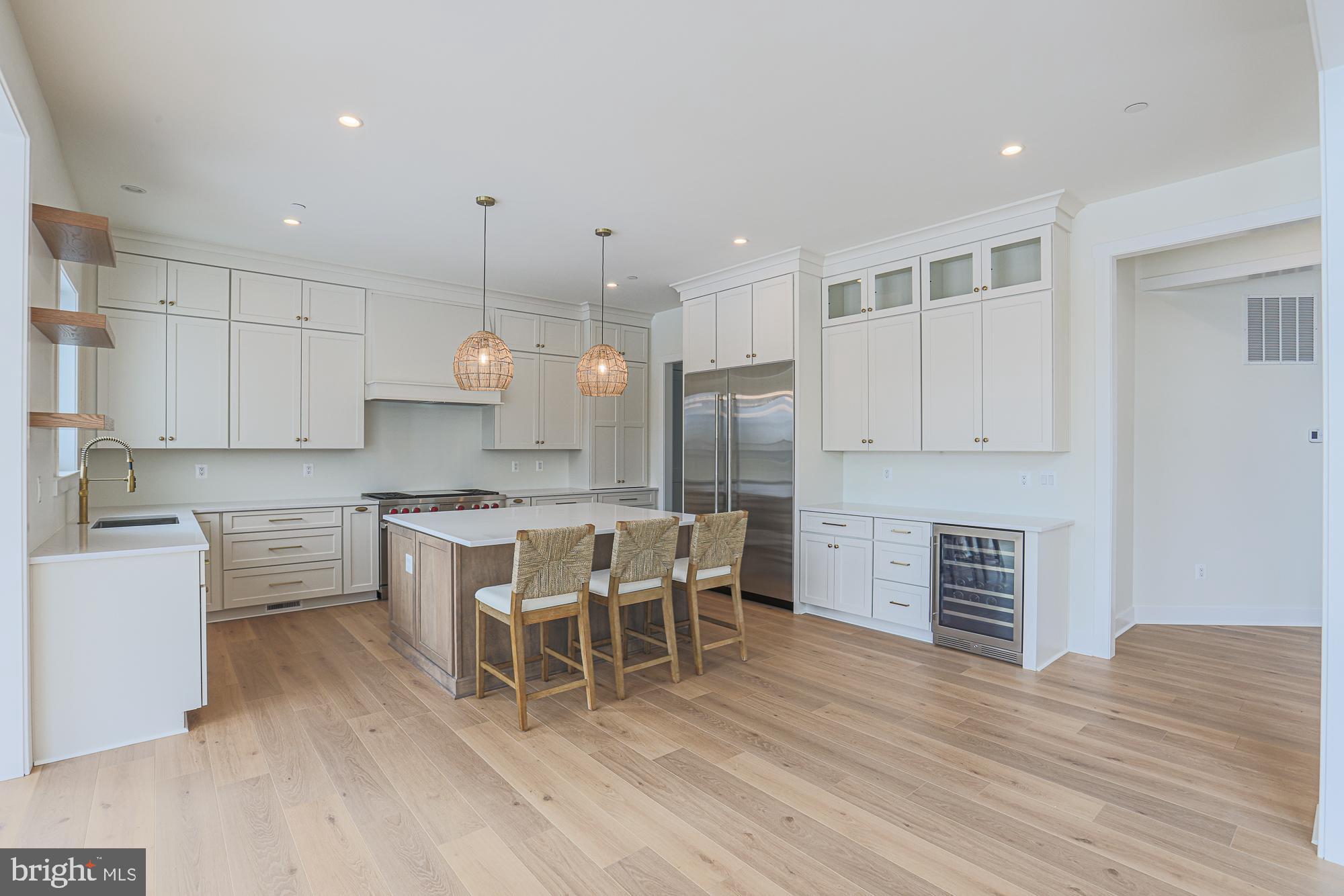 ALISON'S RIDGE - Residential