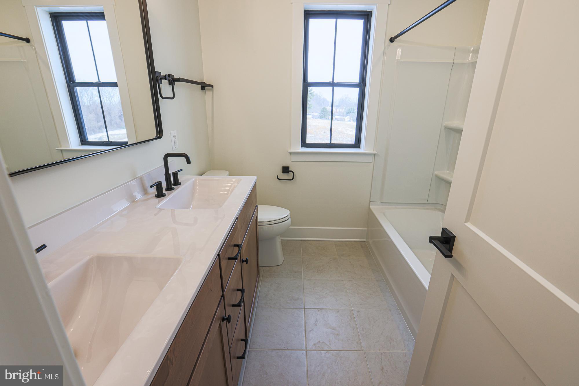 ALISON'S RIDGE - Residential