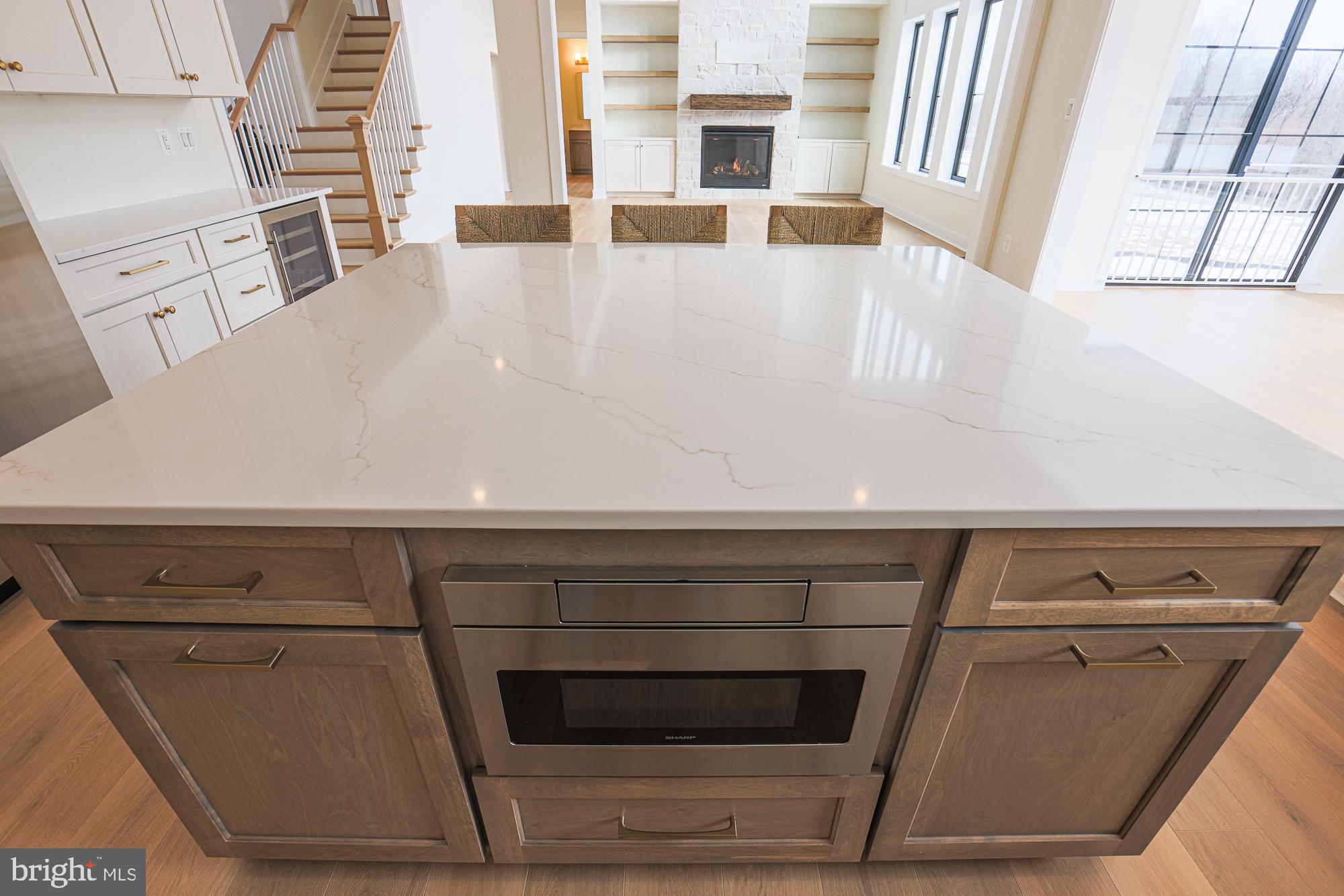 ALISON'S RIDGE - Residential