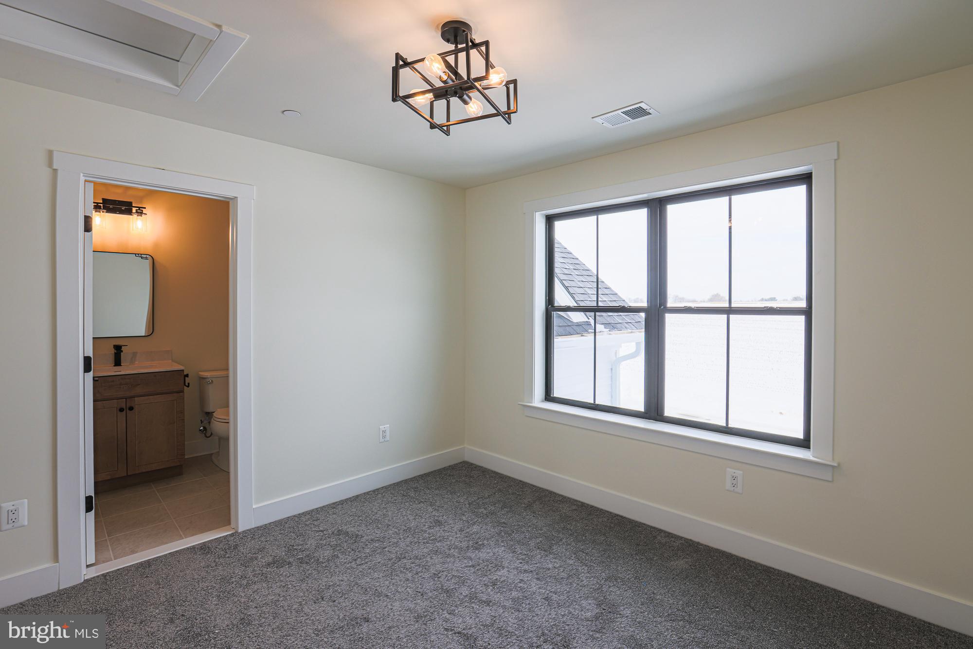 ALISON'S RIDGE - Residential