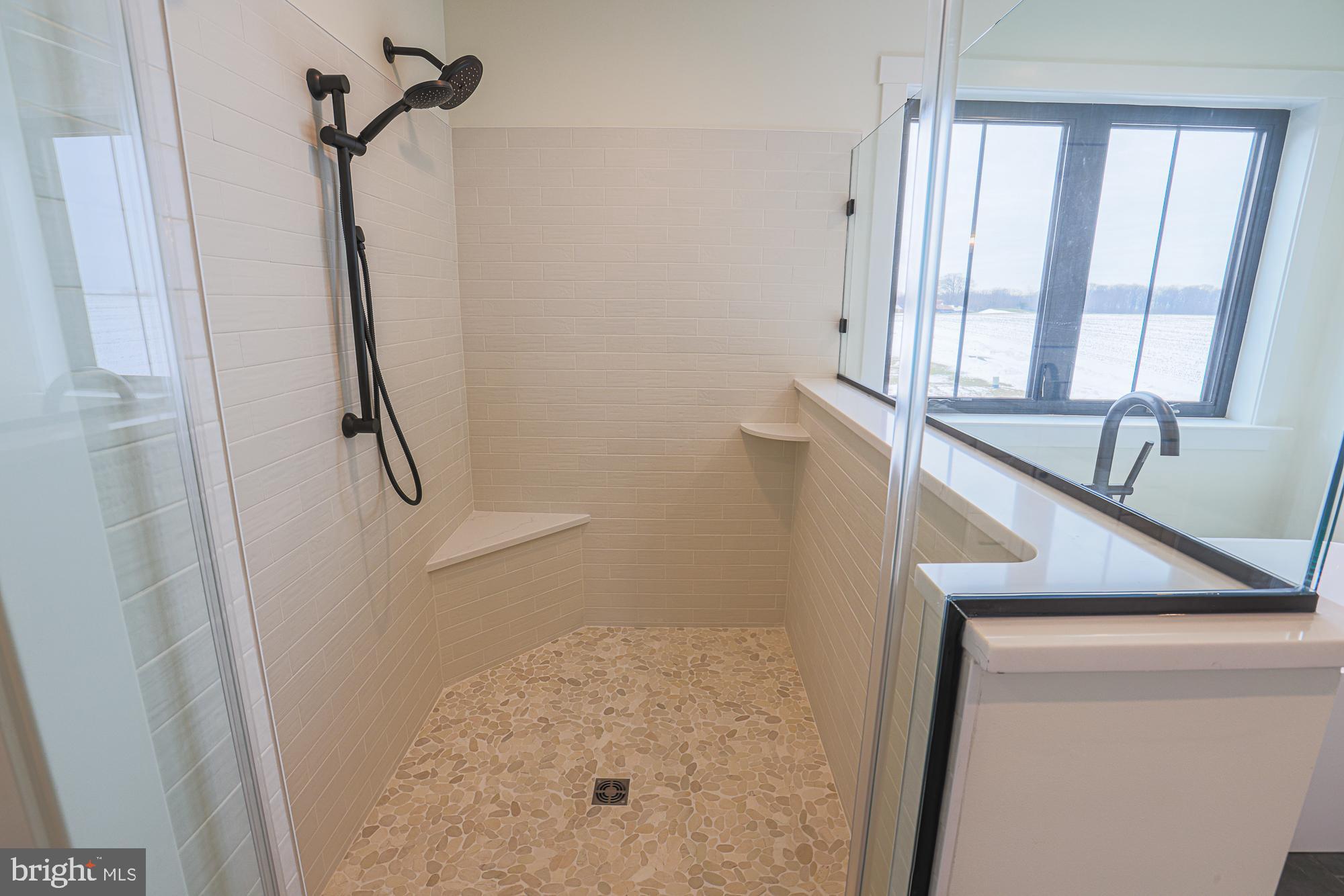 ALISON'S RIDGE - Residential