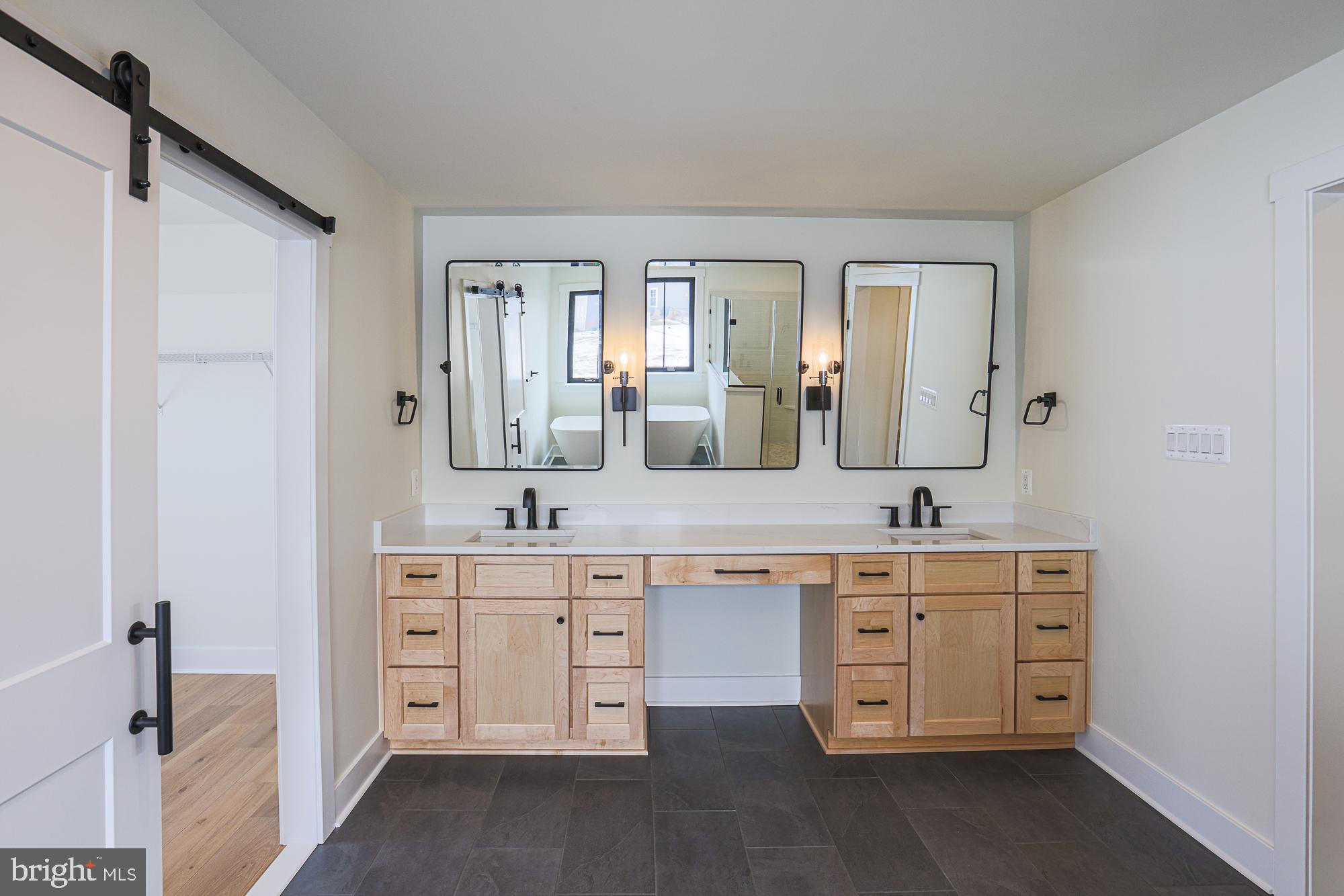 ALISON'S RIDGE - Residential