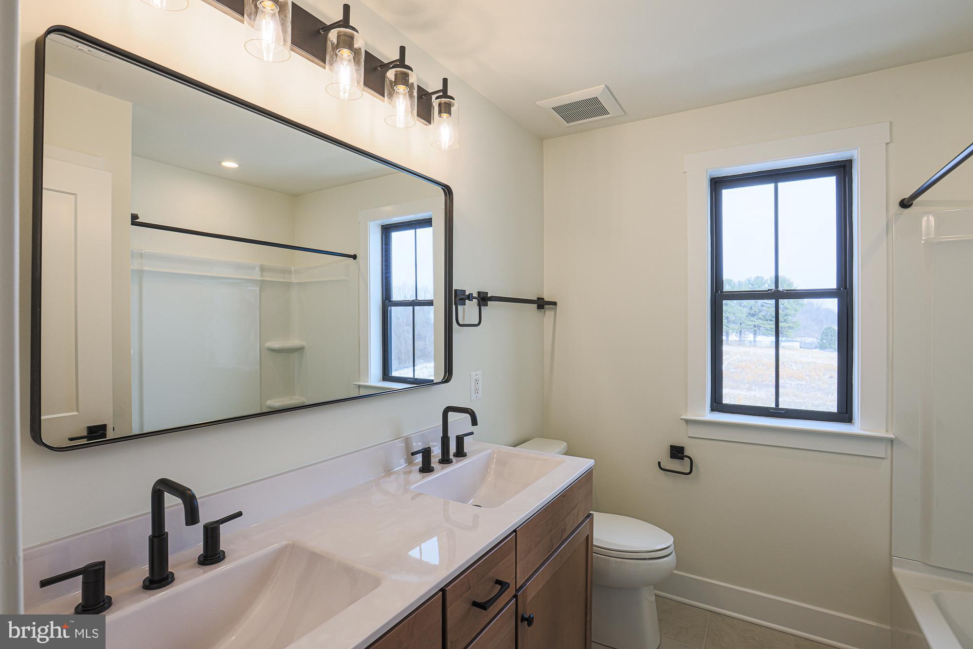 ALISON'S RIDGE - Residential