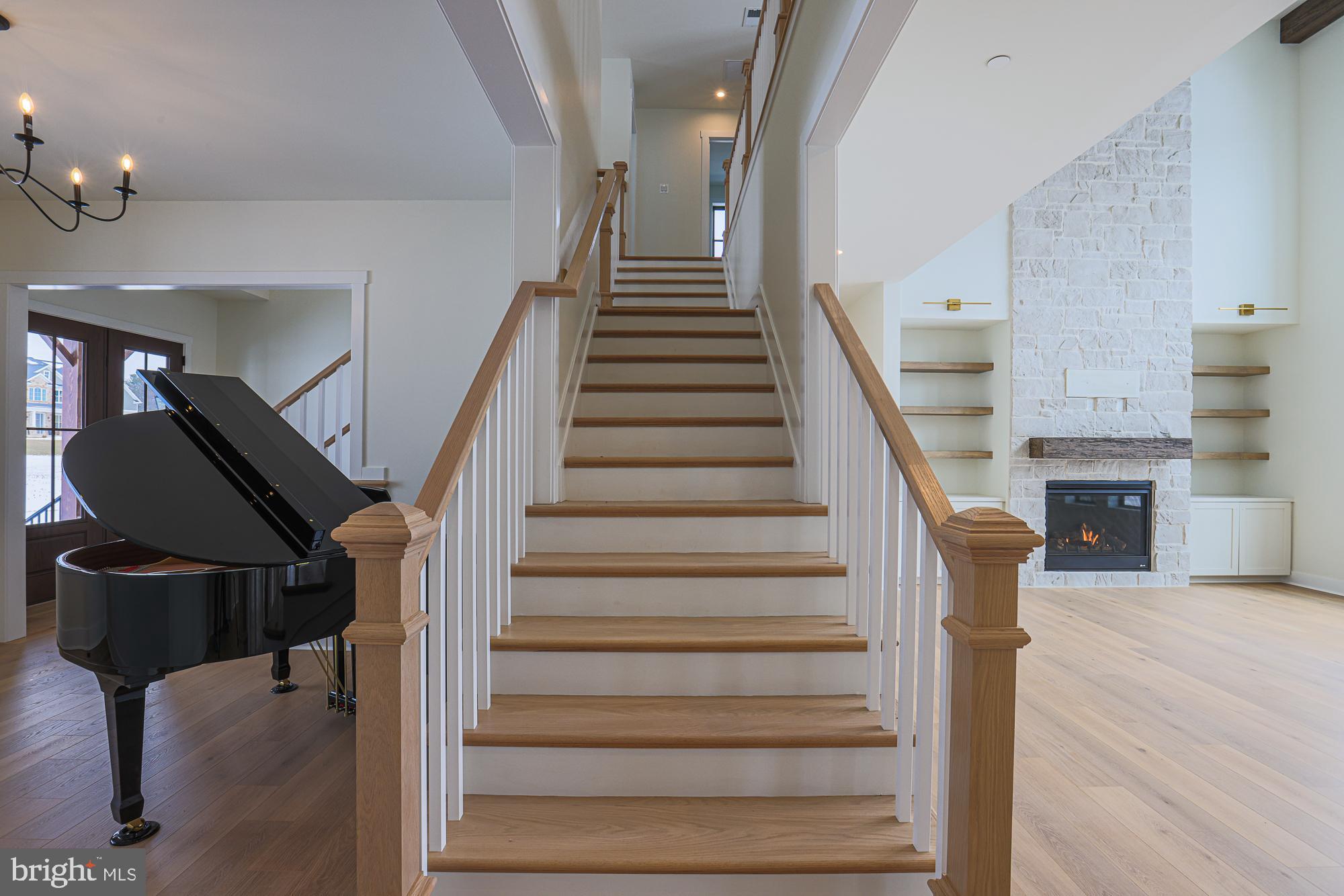 ALISON'S RIDGE - Residential