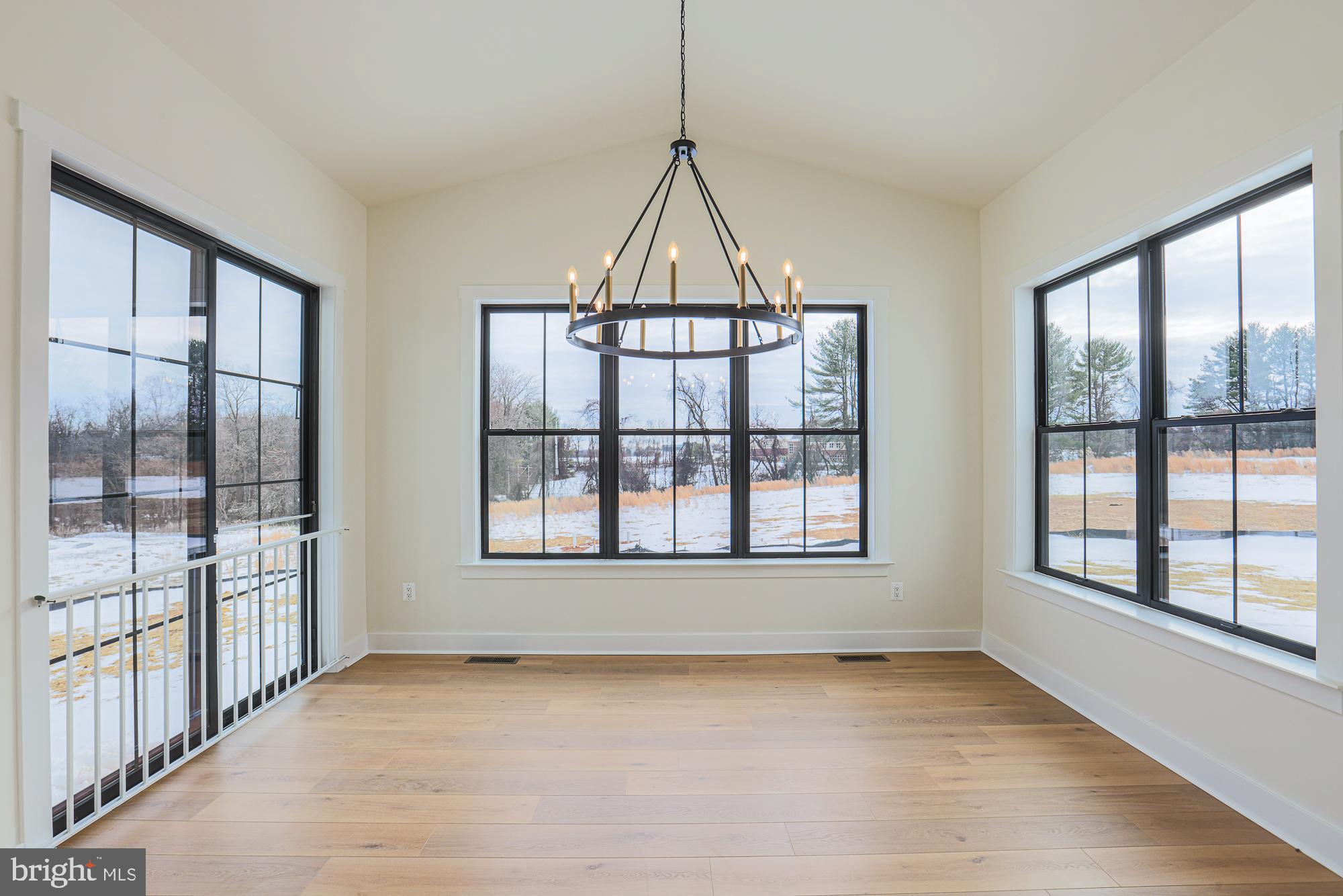 ALISON'S RIDGE - Residential