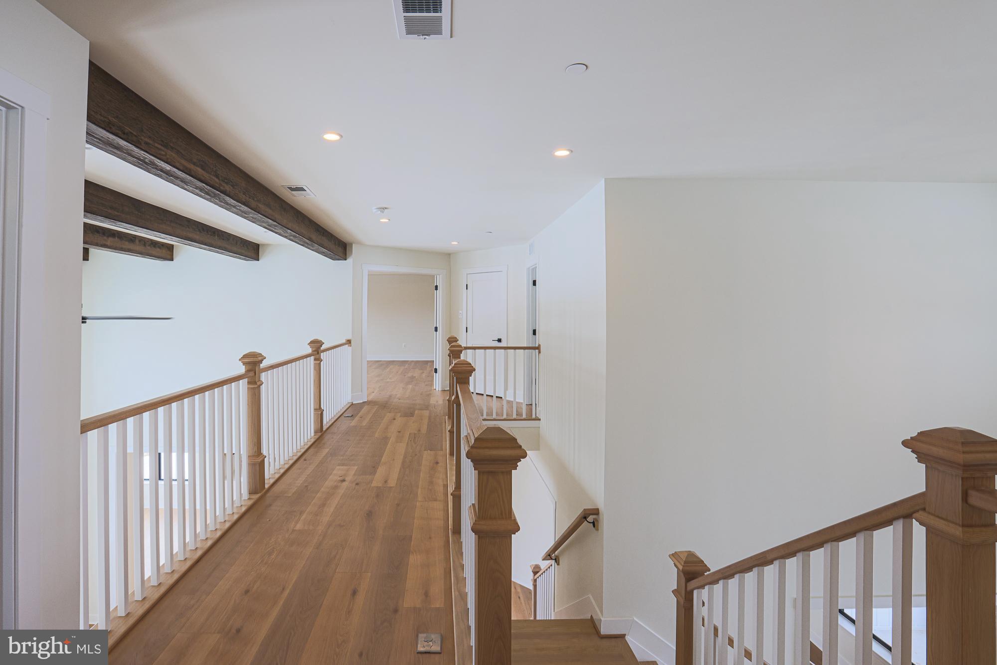 ALISON'S RIDGE - Residential