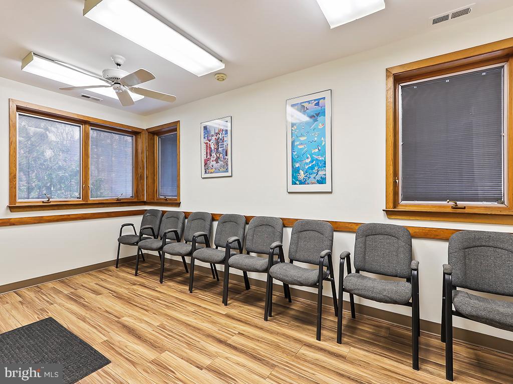 370 MIDDLETOWN BOULEVARD 506