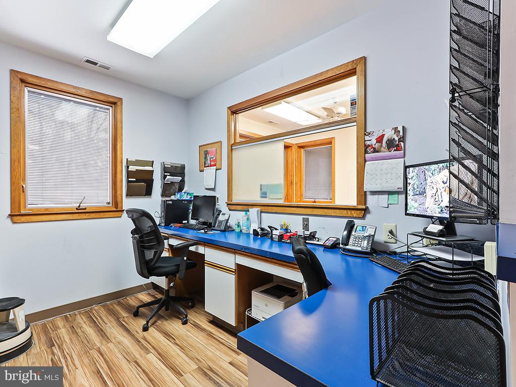 370 MIDDLETOWN BOULEVARD 506