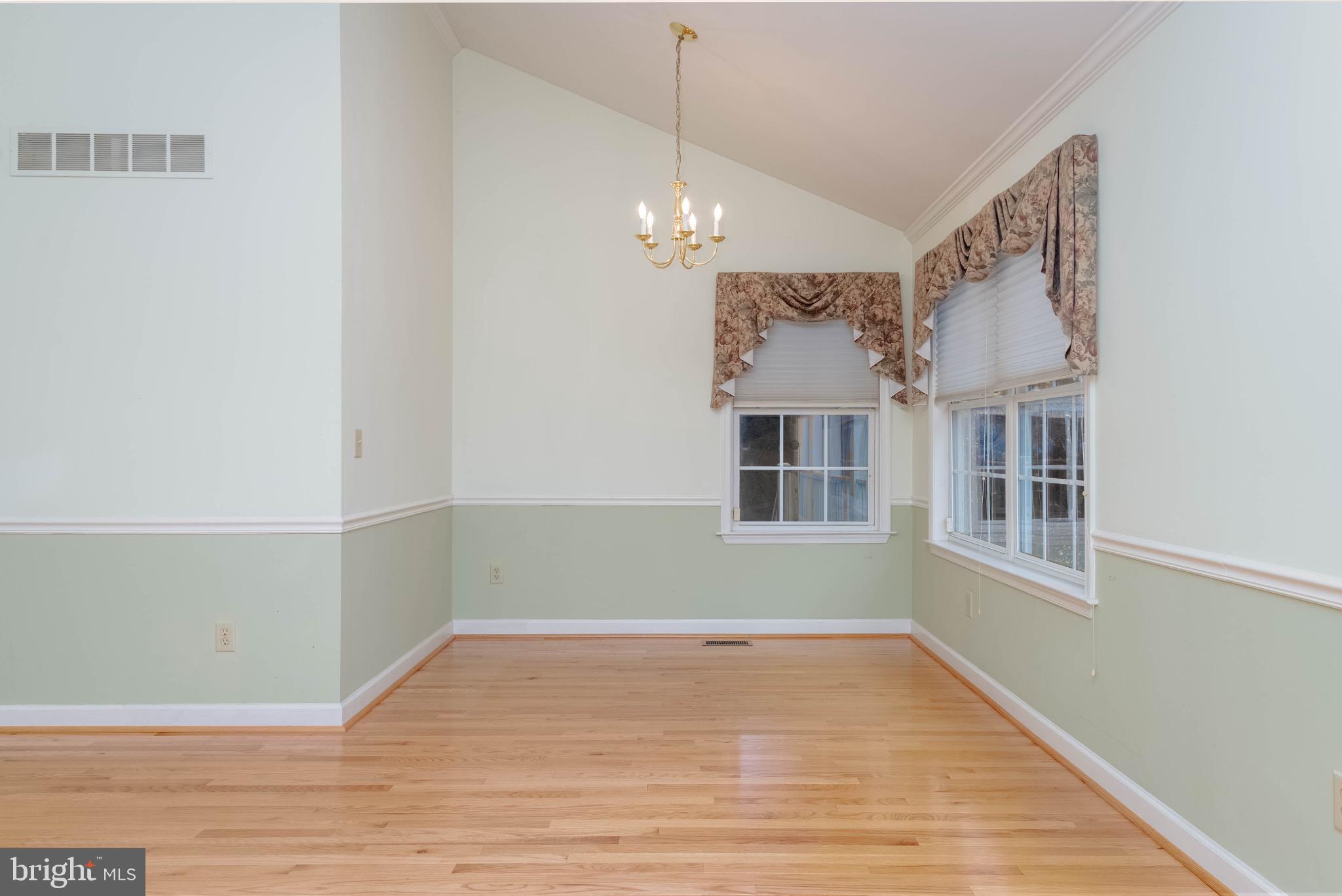 EQUESTRIAN ACRES - Residential