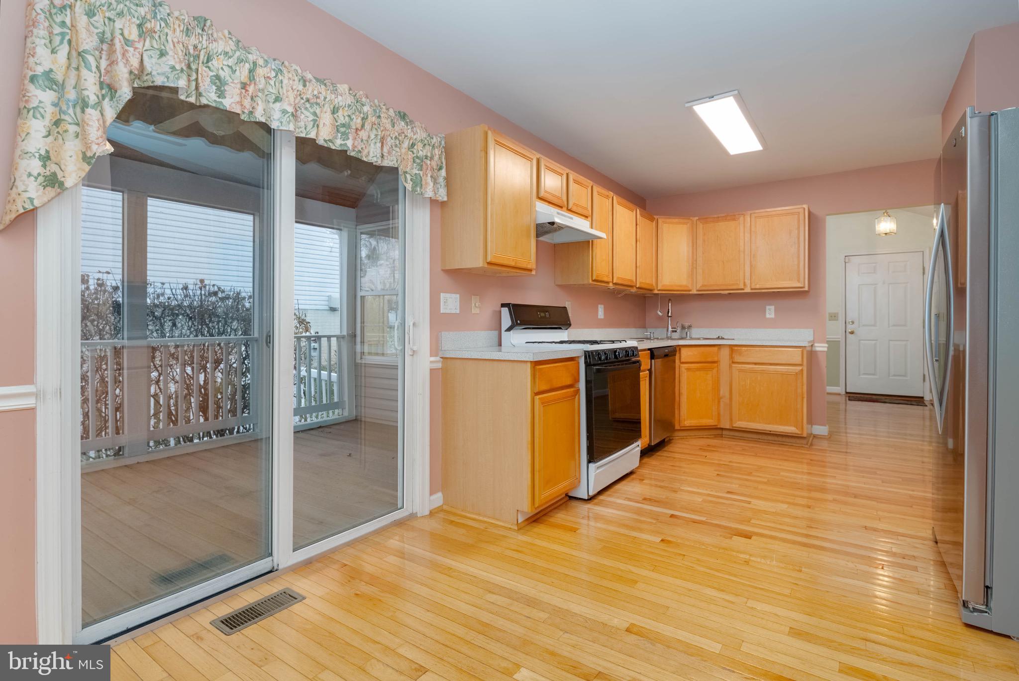 EQUESTRIAN ACRES - Residential