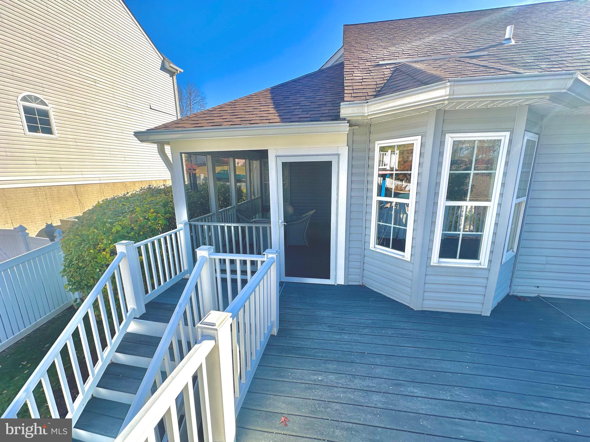 EQUESTRIAN ACRES - Residential