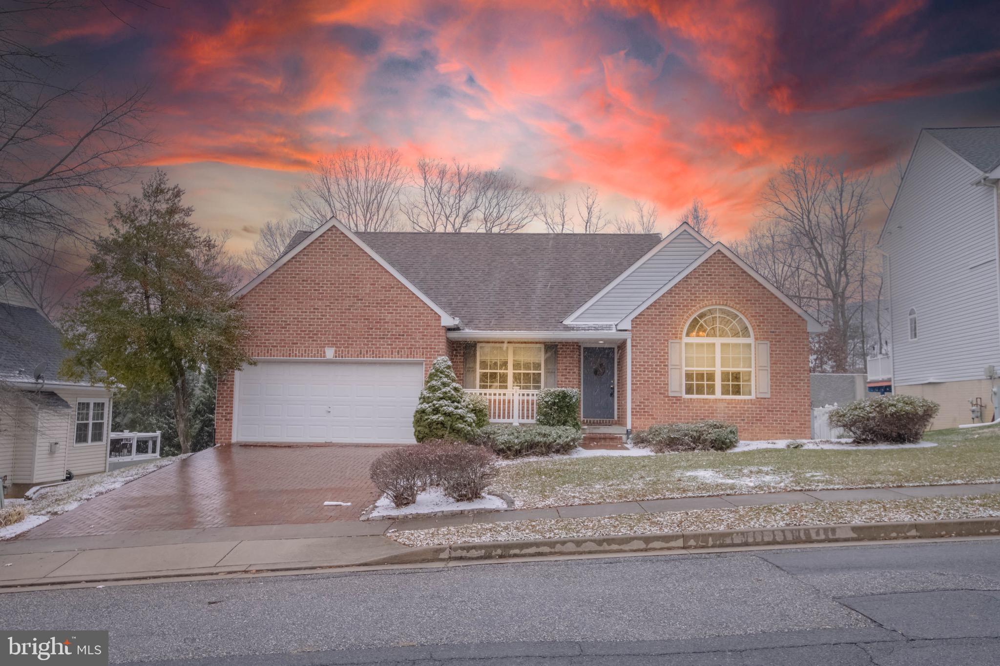 EQUESTRIAN ACRES - Residential