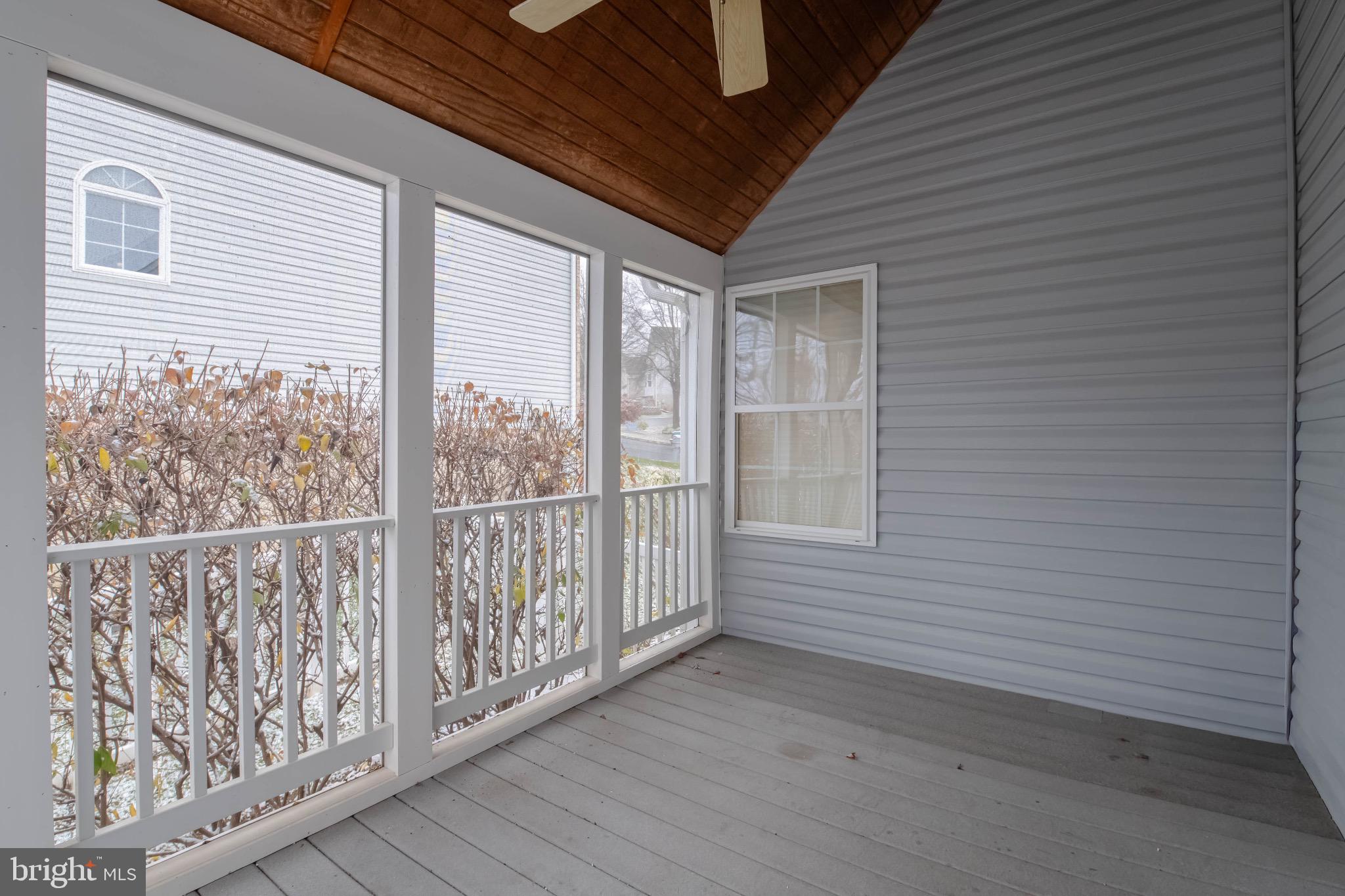 EQUESTRIAN ACRES - Residential