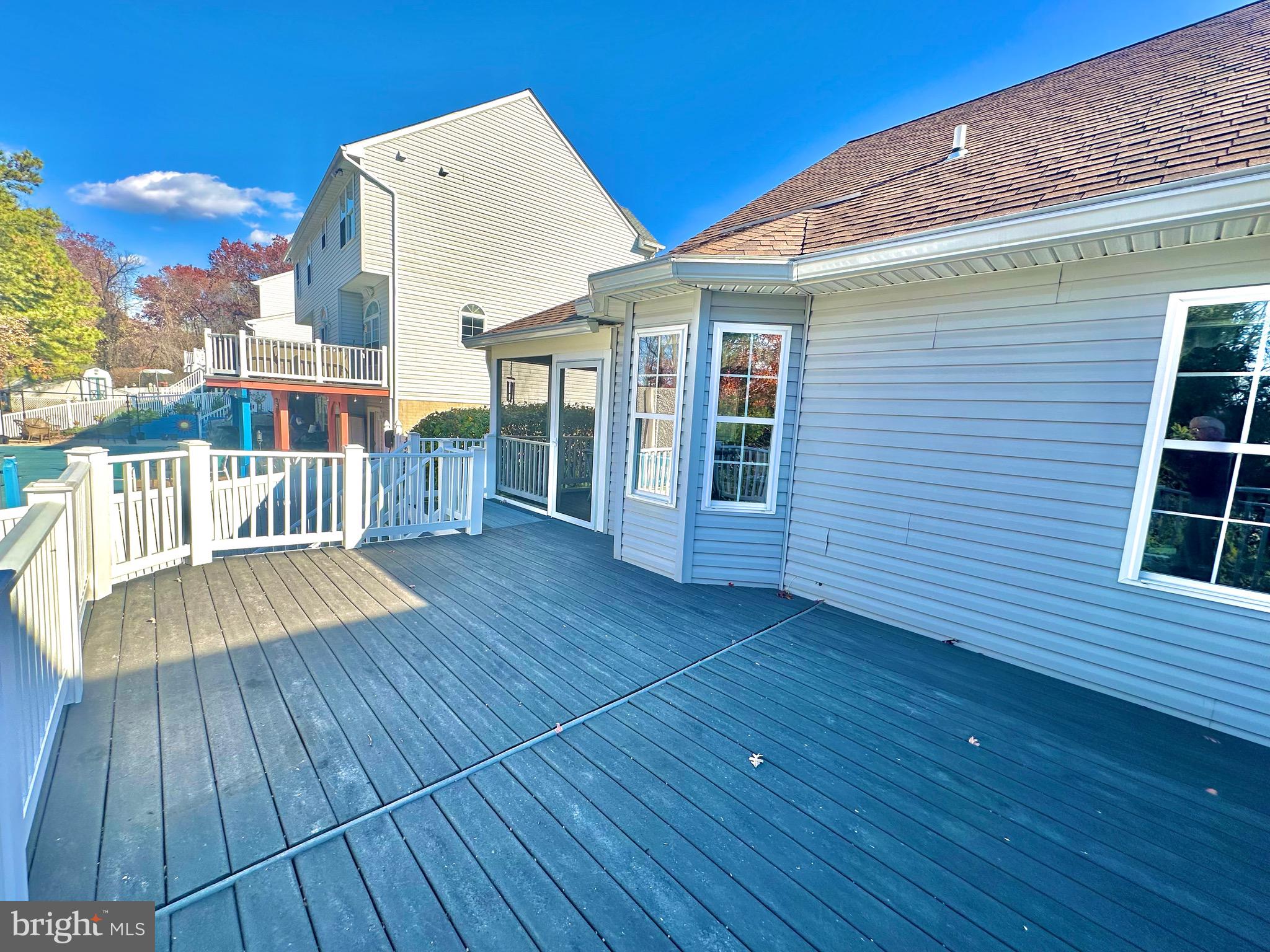 EQUESTRIAN ACRES - Residential