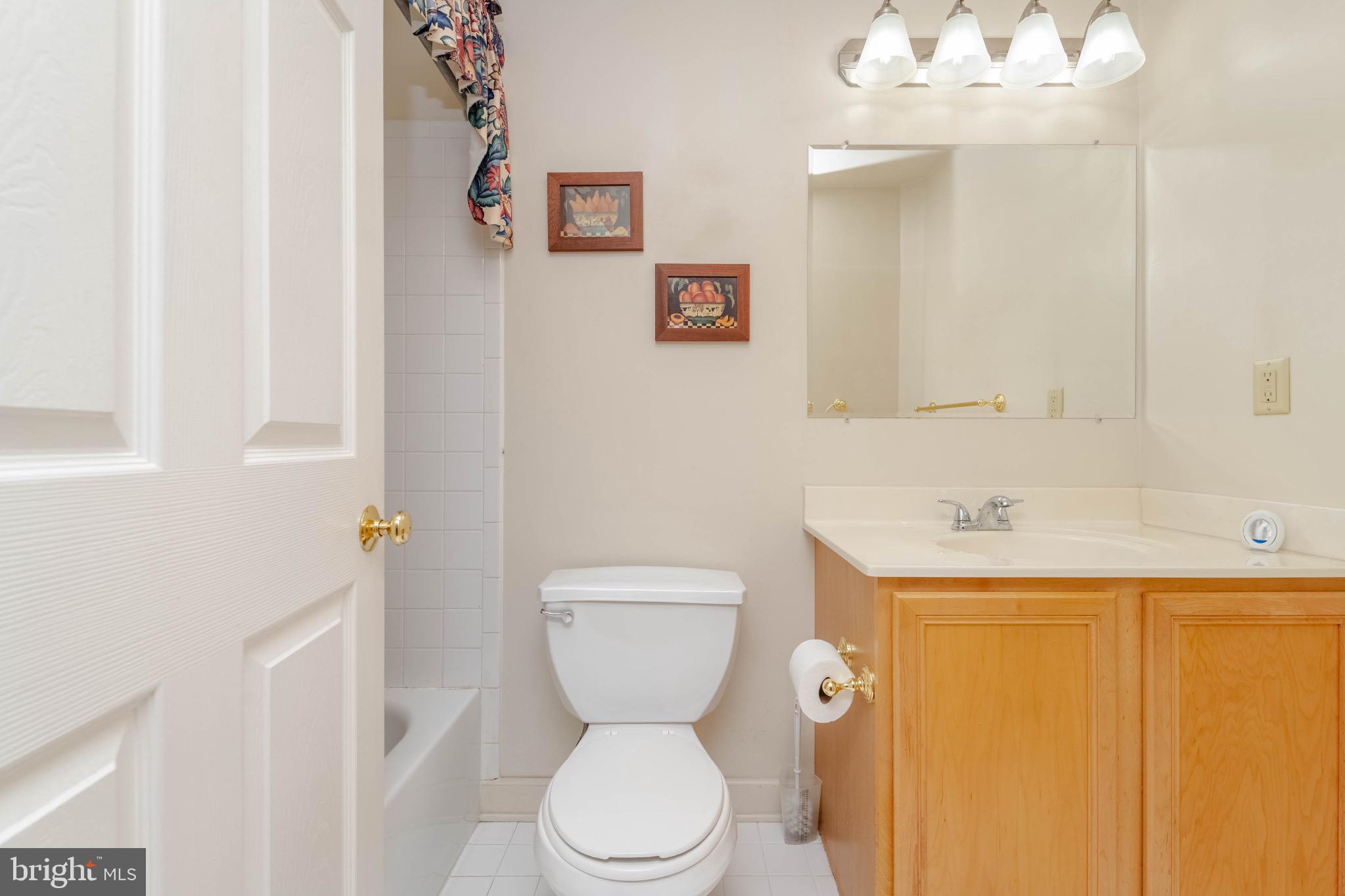 EQUESTRIAN ACRES - Residential