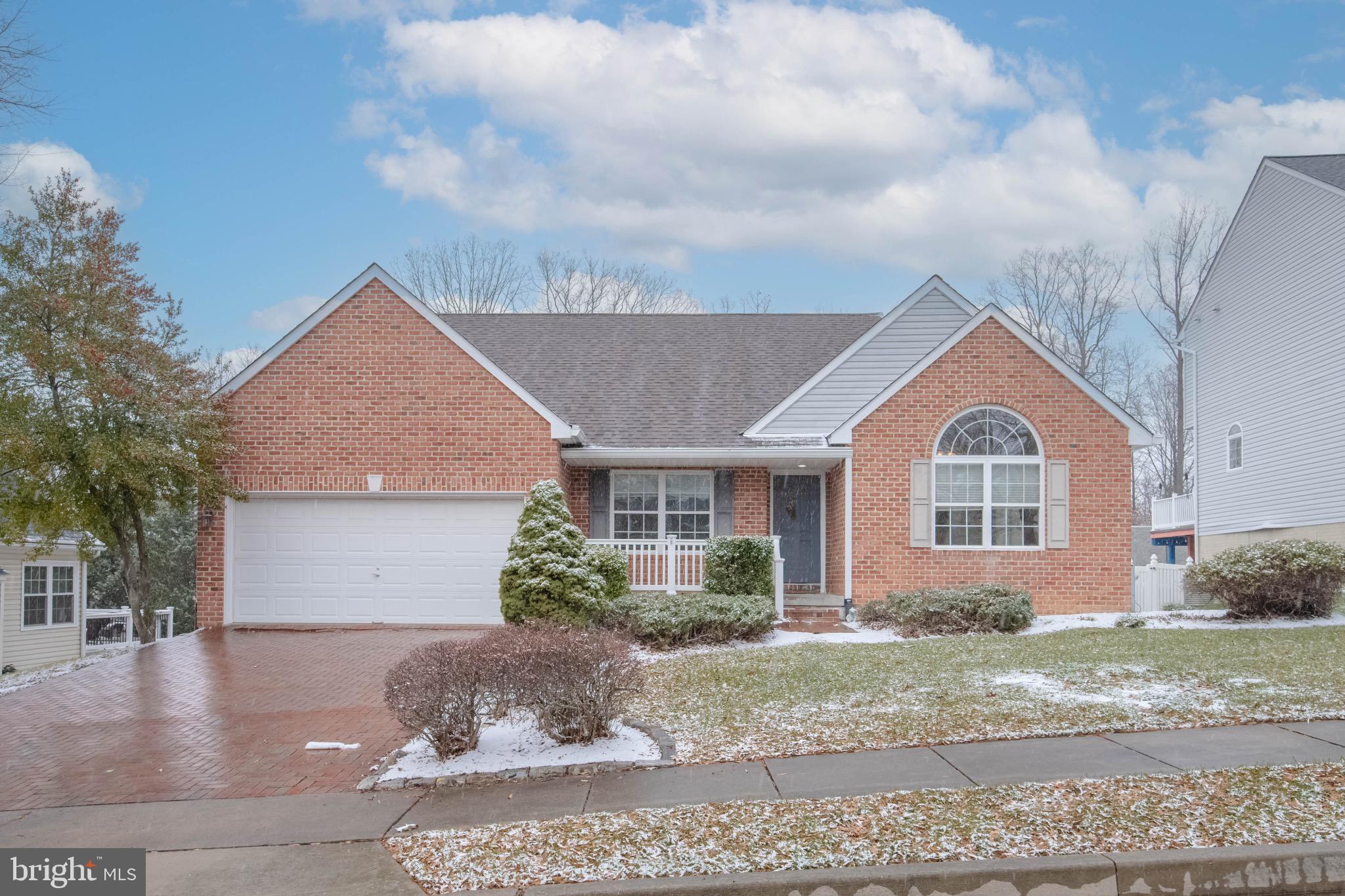 EQUESTRIAN ACRES - Residential