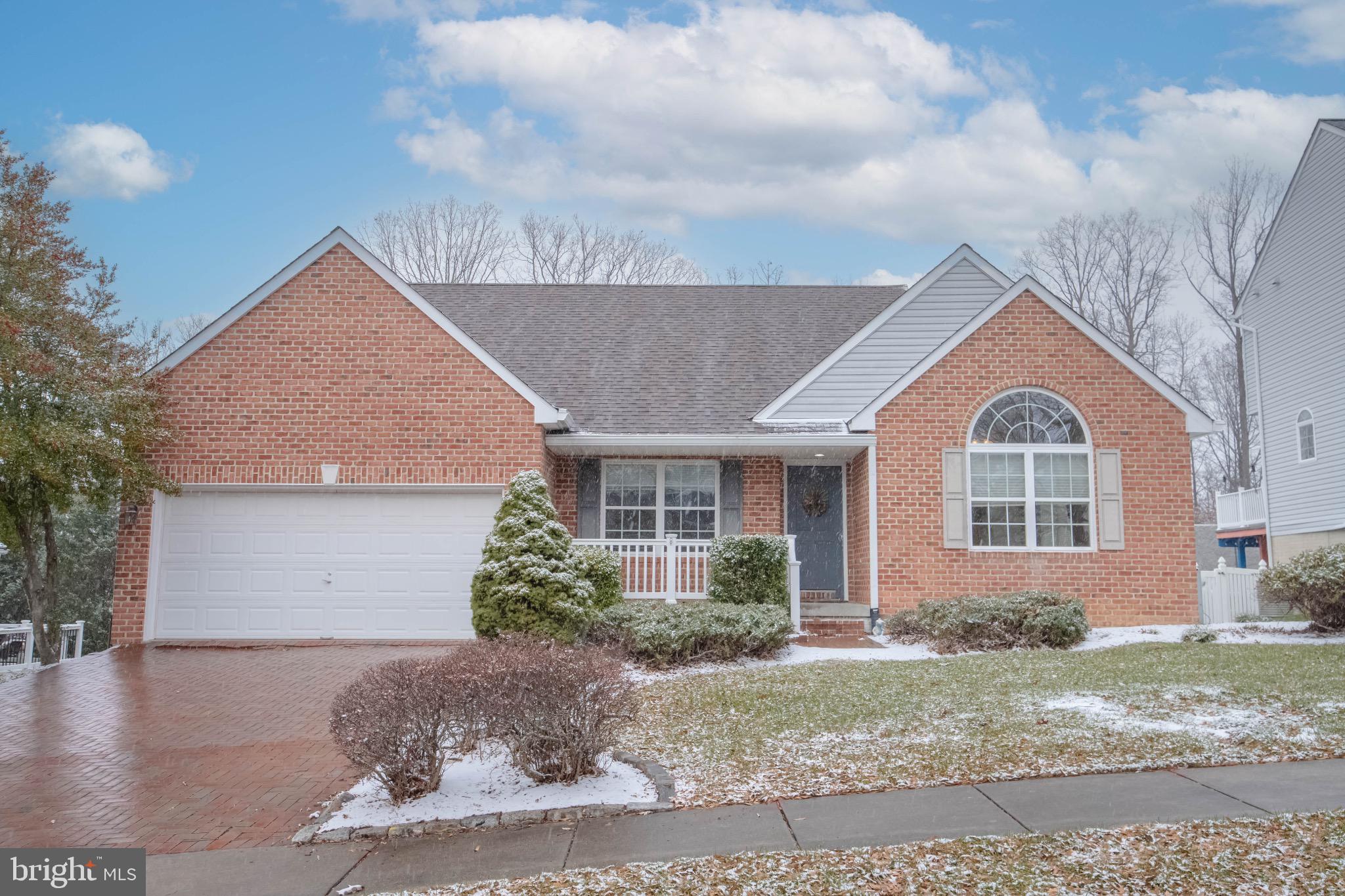 EQUESTRIAN ACRES - Residential