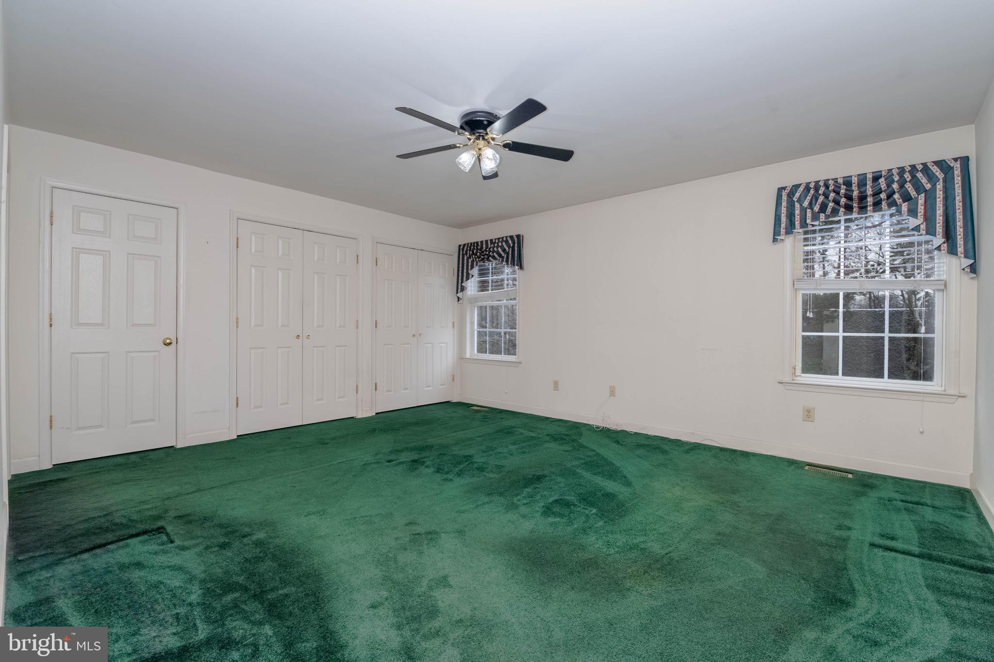 EQUESTRIAN ACRES - Residential