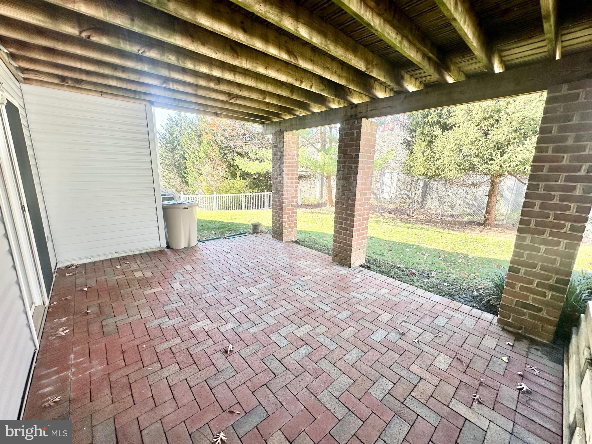 EQUESTRIAN ACRES - Residential