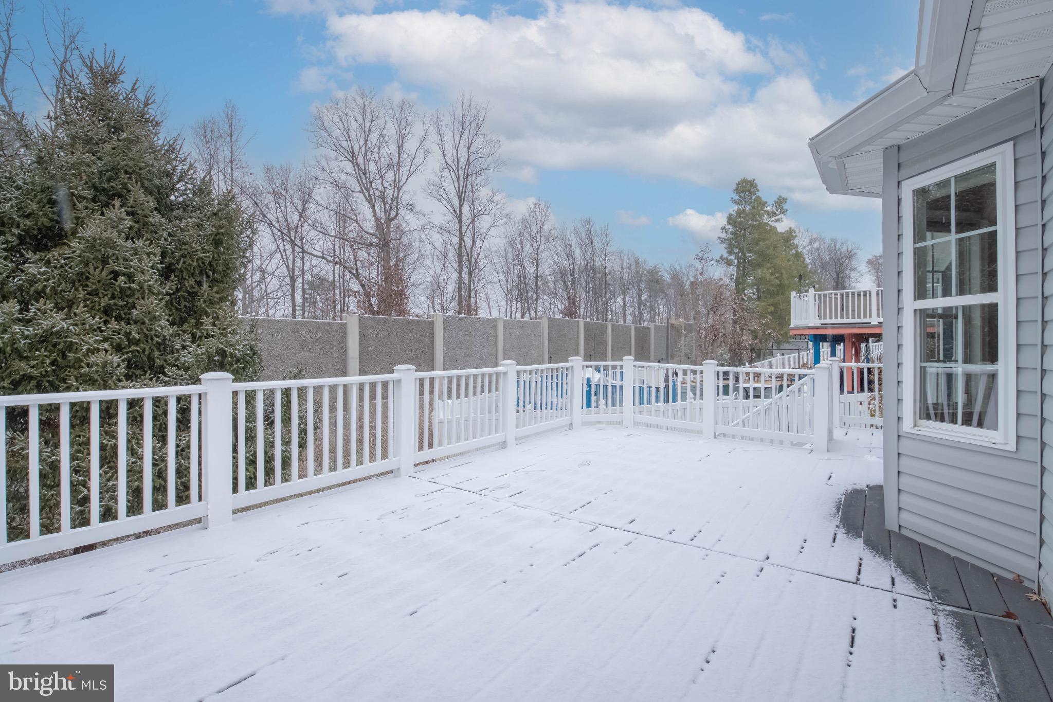 EQUESTRIAN ACRES - Residential