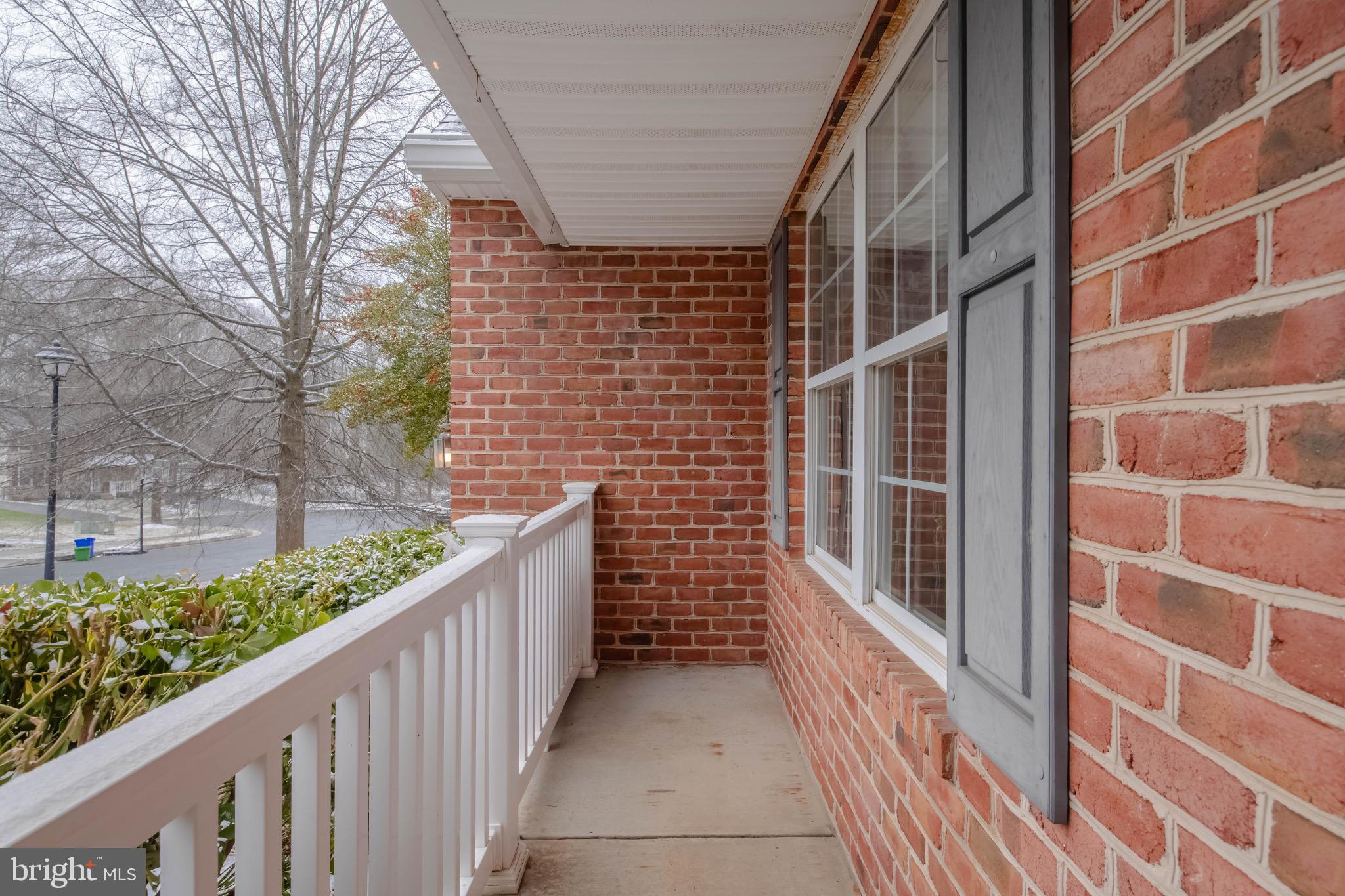 EQUESTRIAN ACRES - Residential