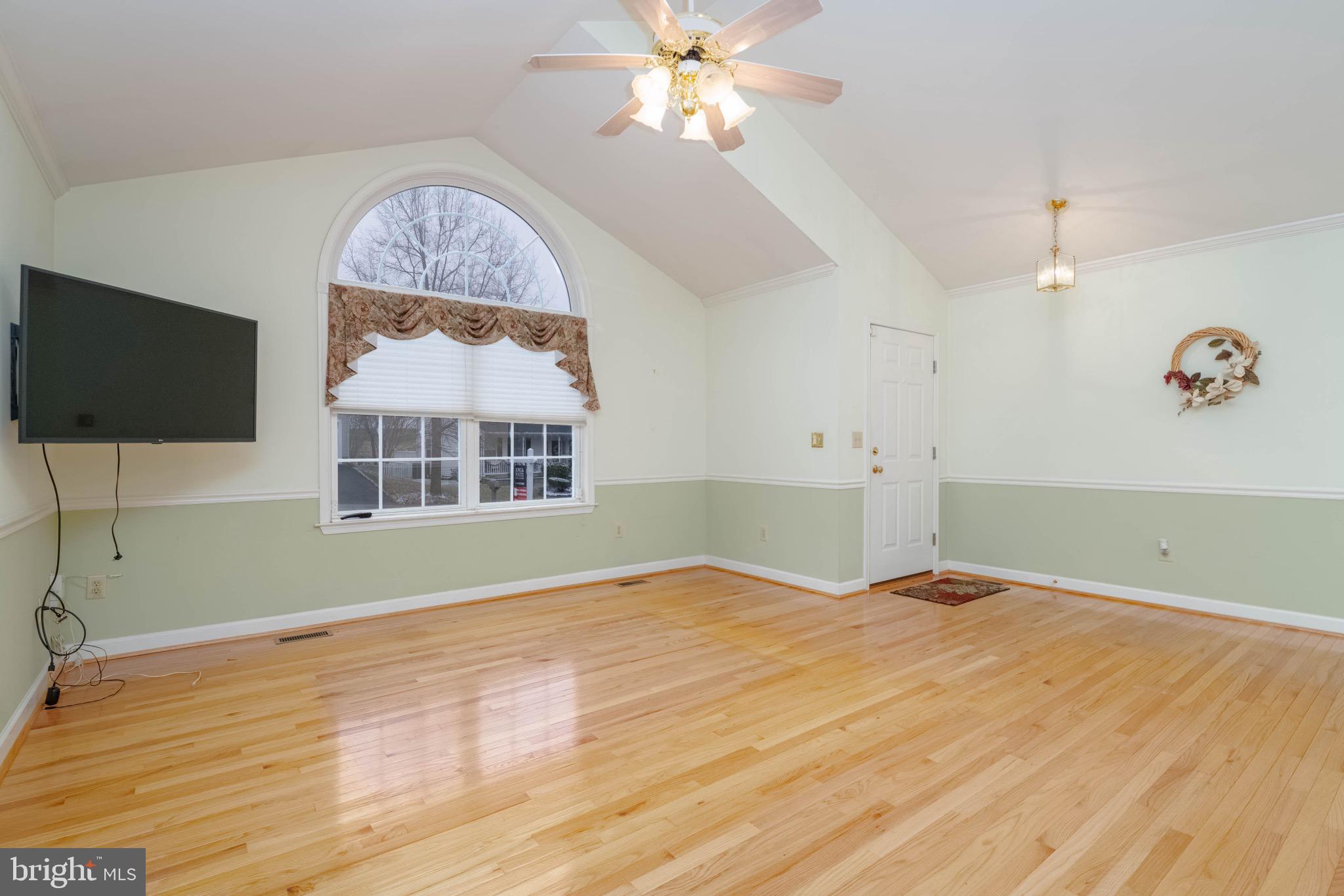 EQUESTRIAN ACRES - Residential