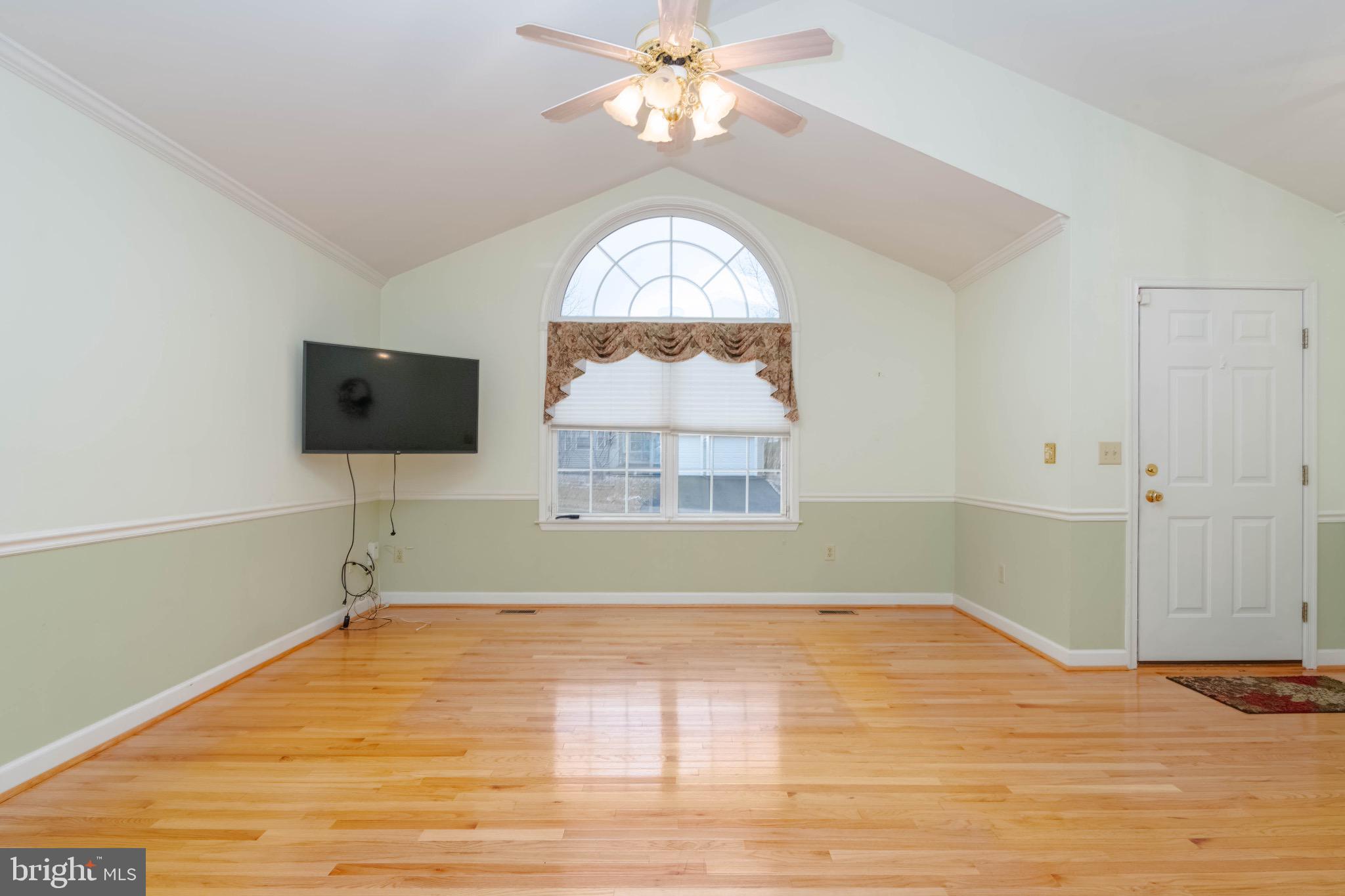 EQUESTRIAN ACRES - Residential