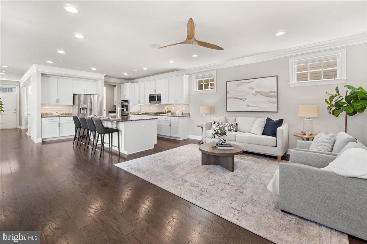 WESTVIEW SOUTH - Residential