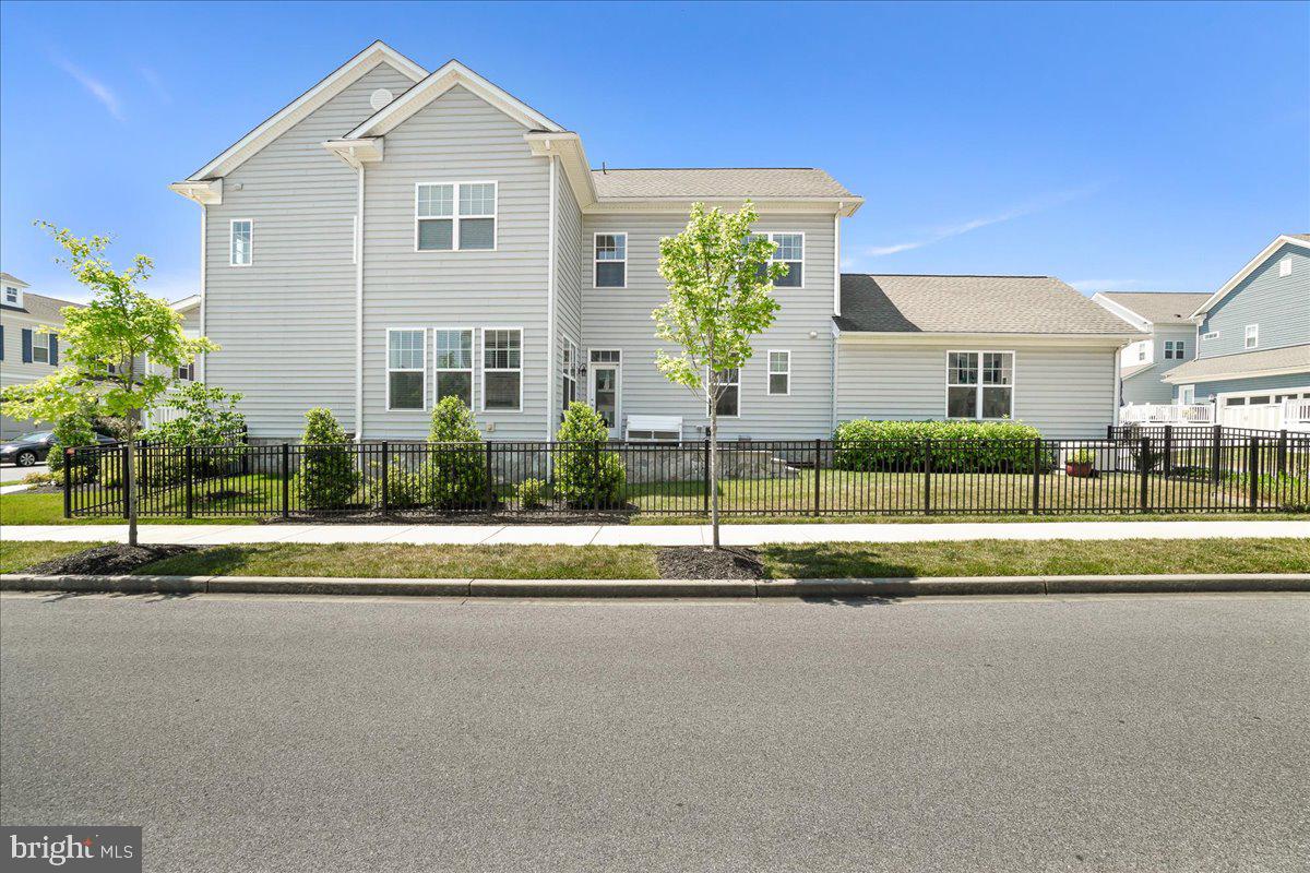 WESTVIEW SOUTH - Residential