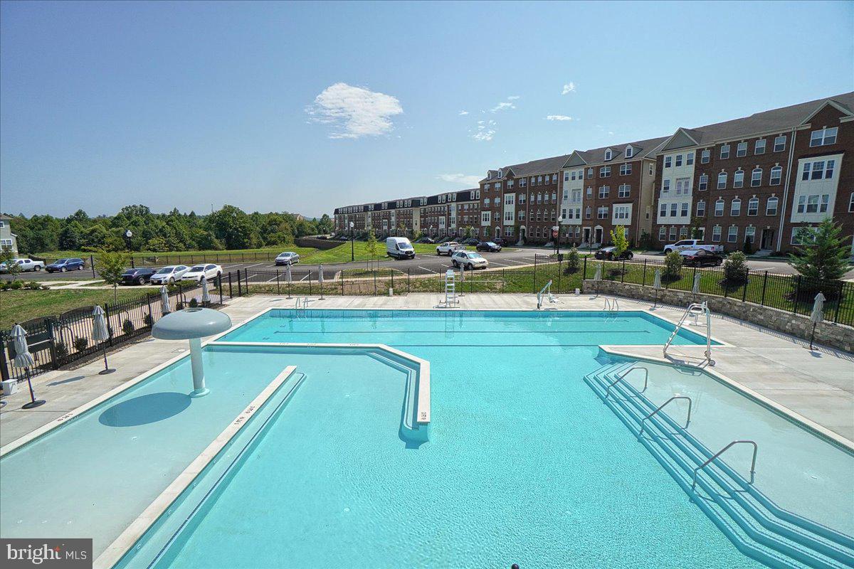 WESTVIEW SOUTH - Residential