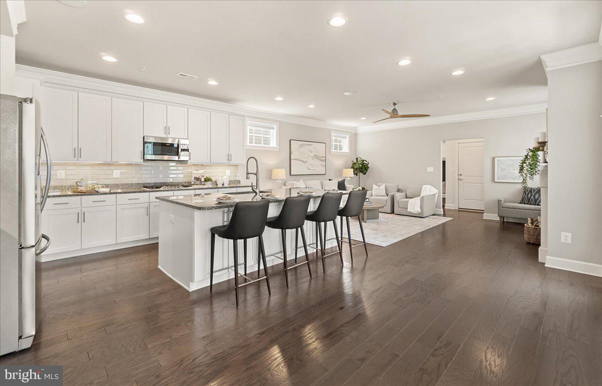 WESTVIEW SOUTH - Residential