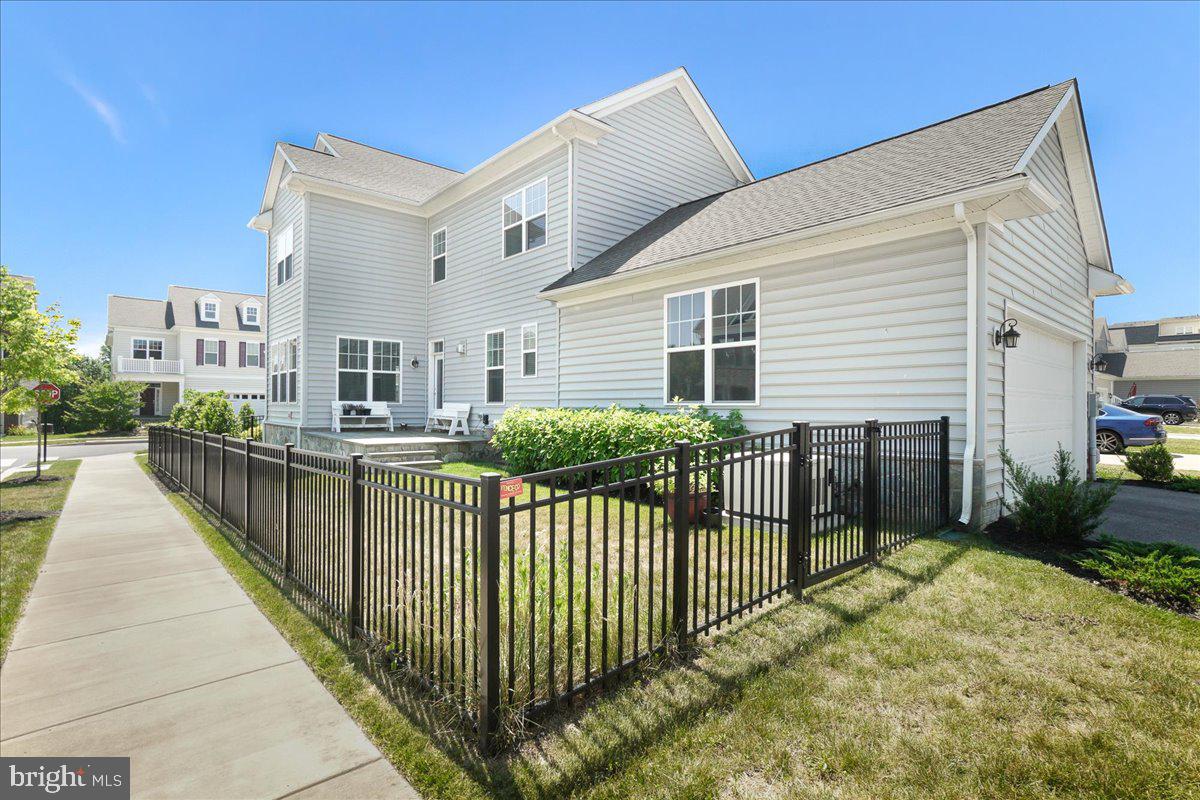 WESTVIEW SOUTH - Residential