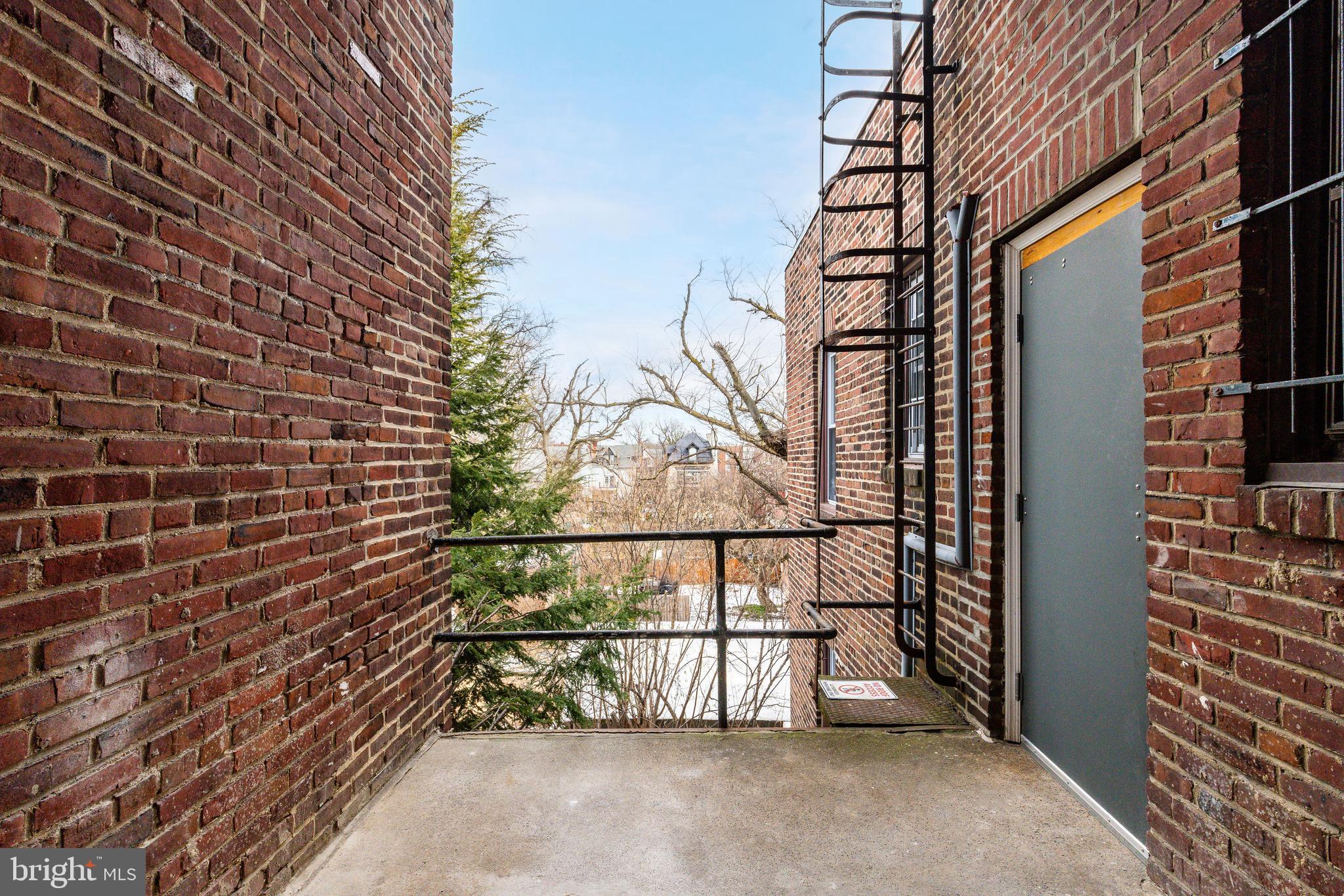 CEDAR PARK - Commercial Sale