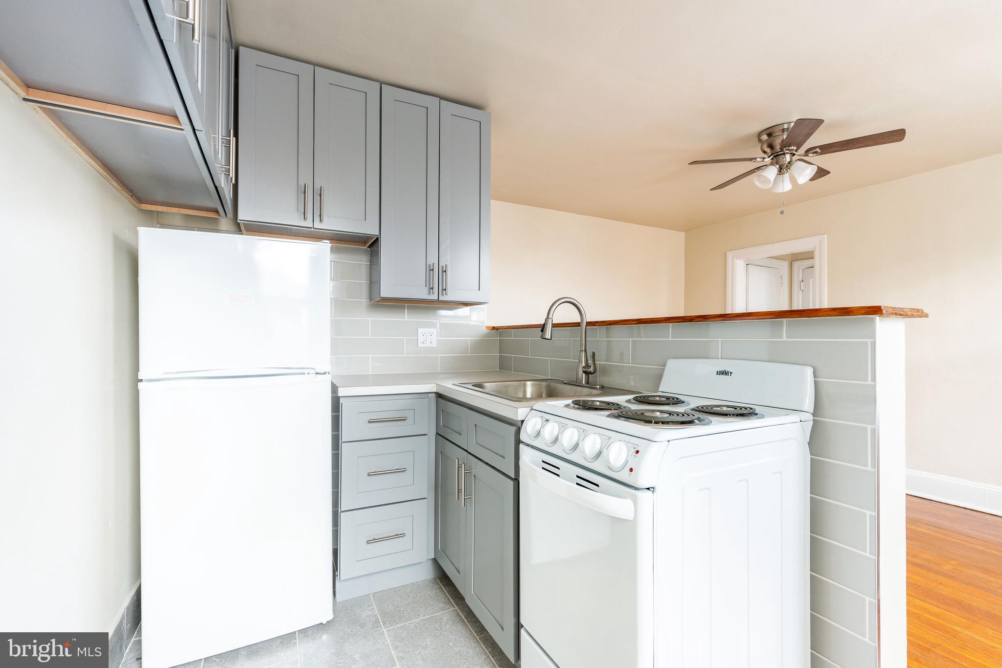 CEDAR PARK - Commercial Sale